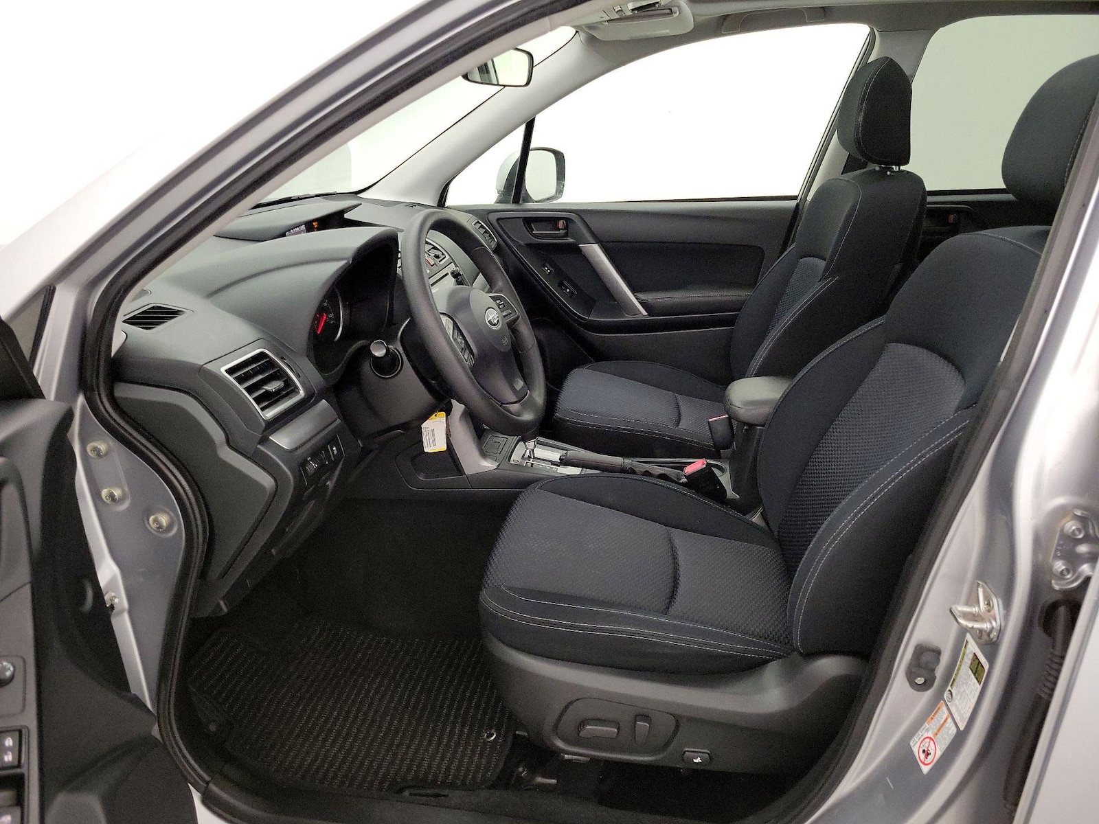2016 Subaru Forester i Premium - Photo 12