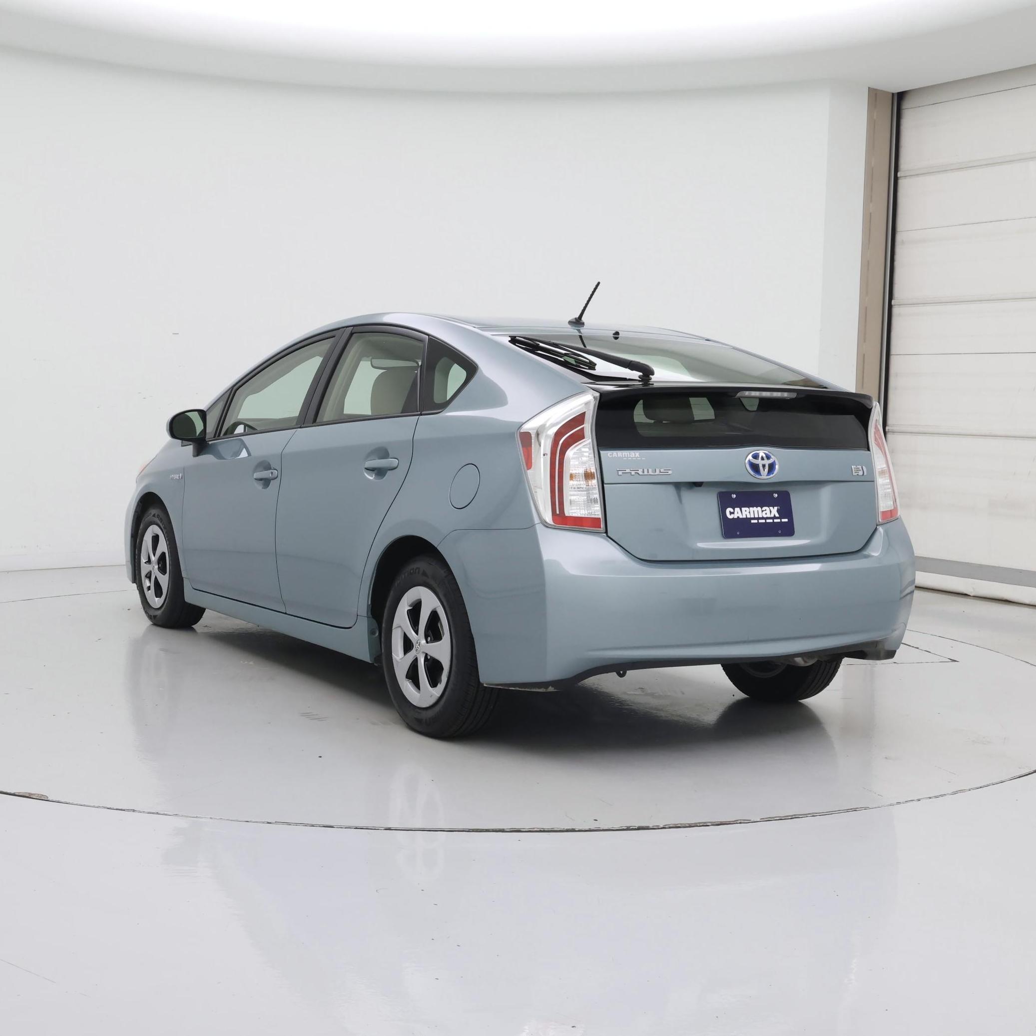 Thumbnail: 2015 Toyota Prius - 2
