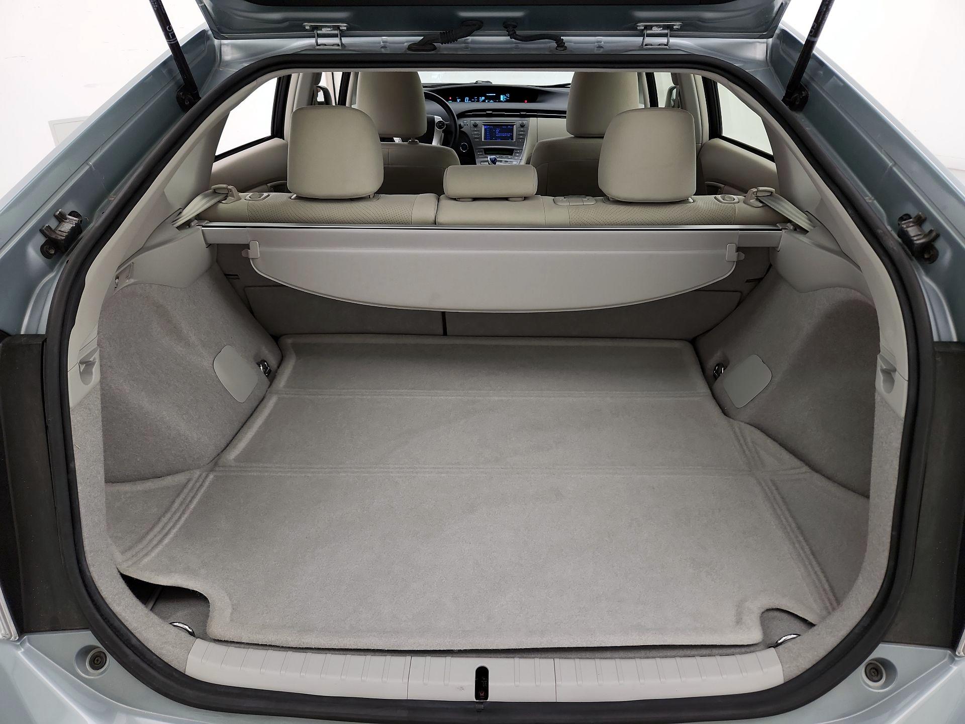 Thumbnail: 2015 Toyota Prius - 20