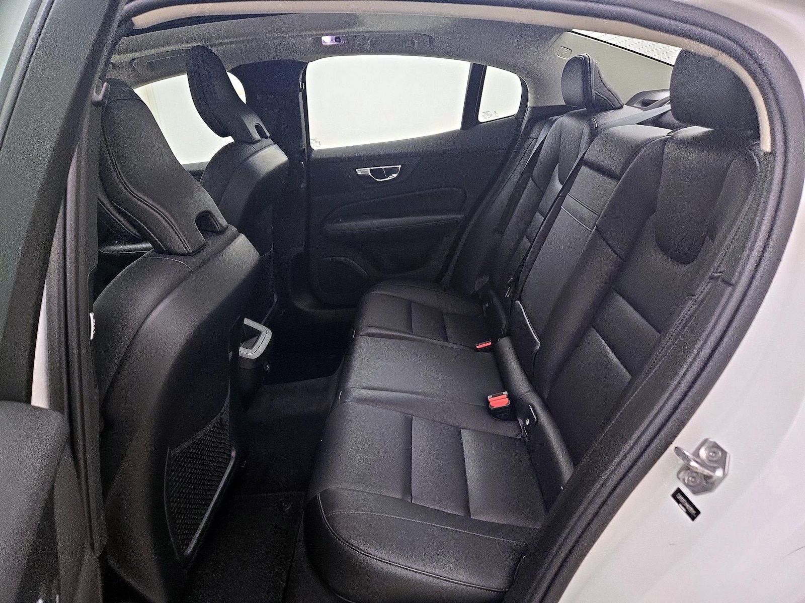 2021 Volvo S60 Momentum - Photo 22