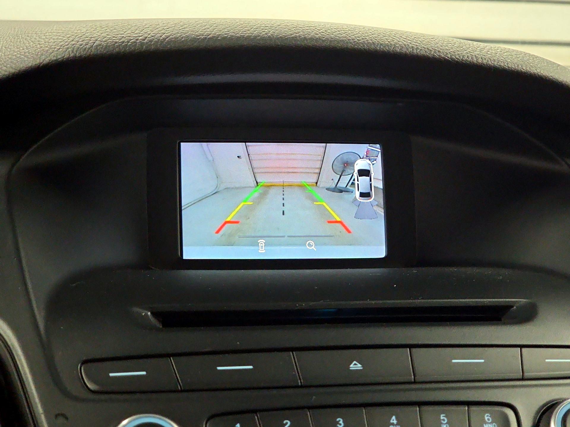 Thumbnail: 2015 Ford Focus - 11