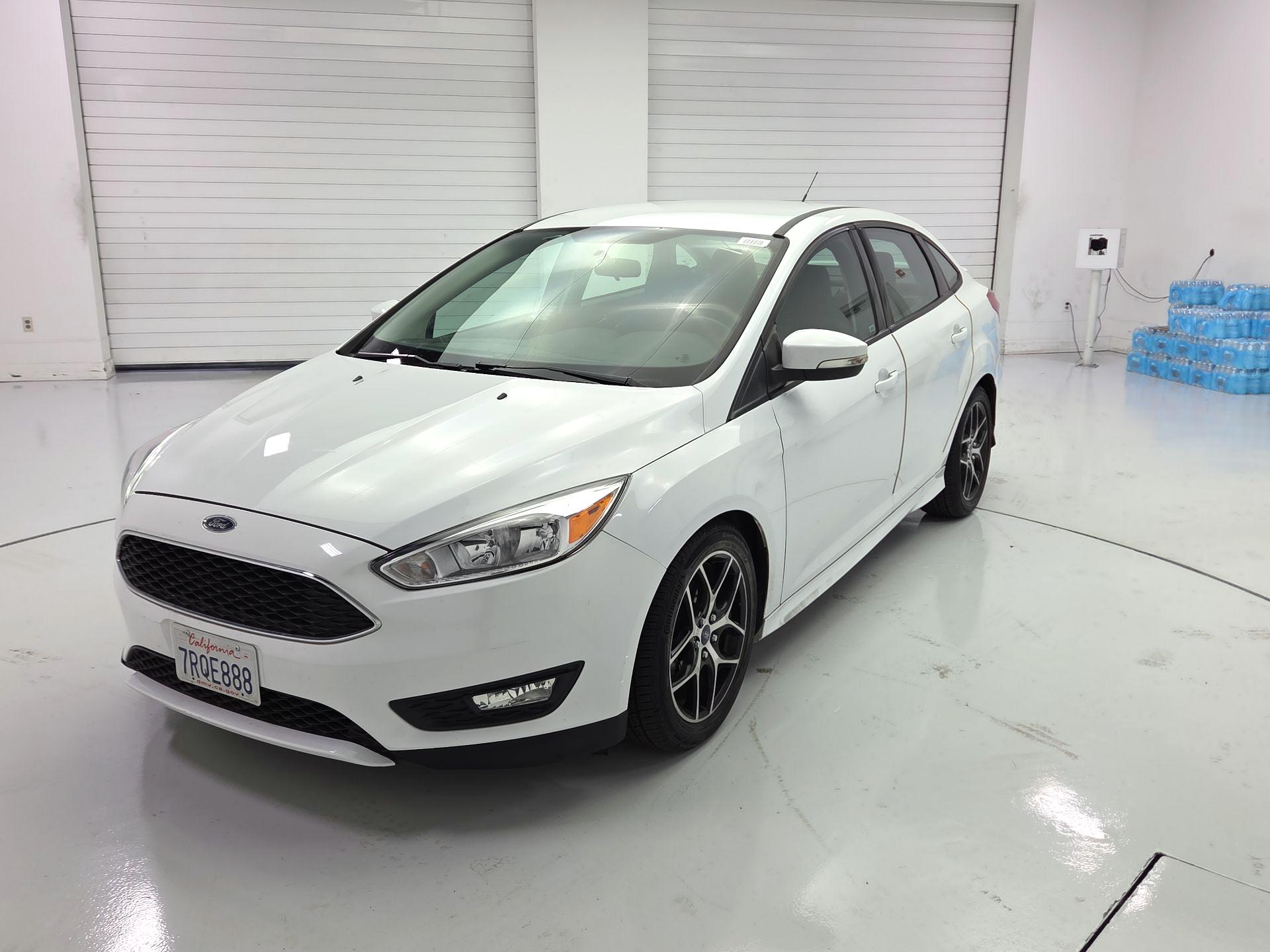 Thumbnail: 2015 Ford Focus - 3