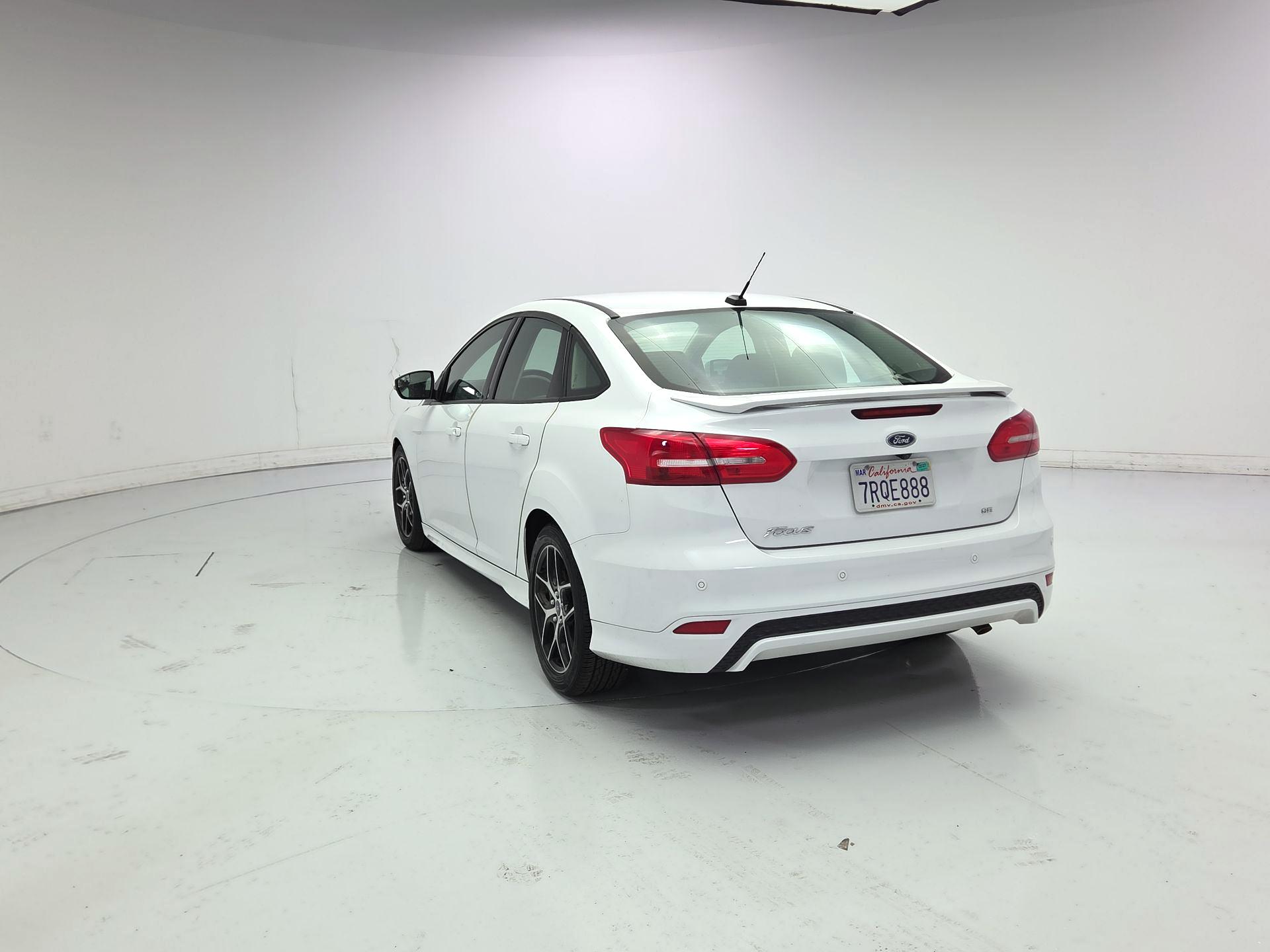 Thumbnail: 2015 Ford Focus - 7