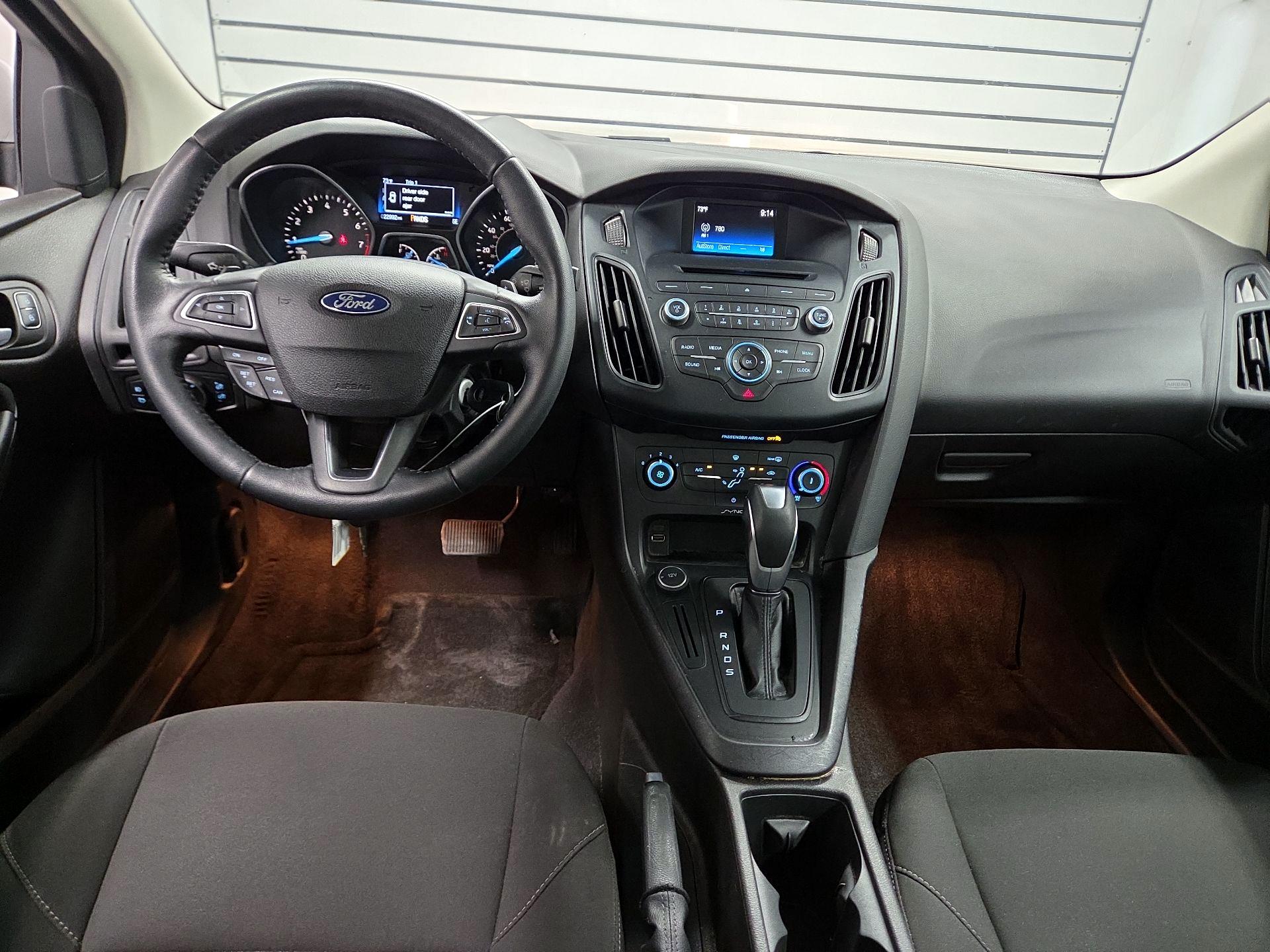 Thumbnail: 2015 Ford Focus - 8