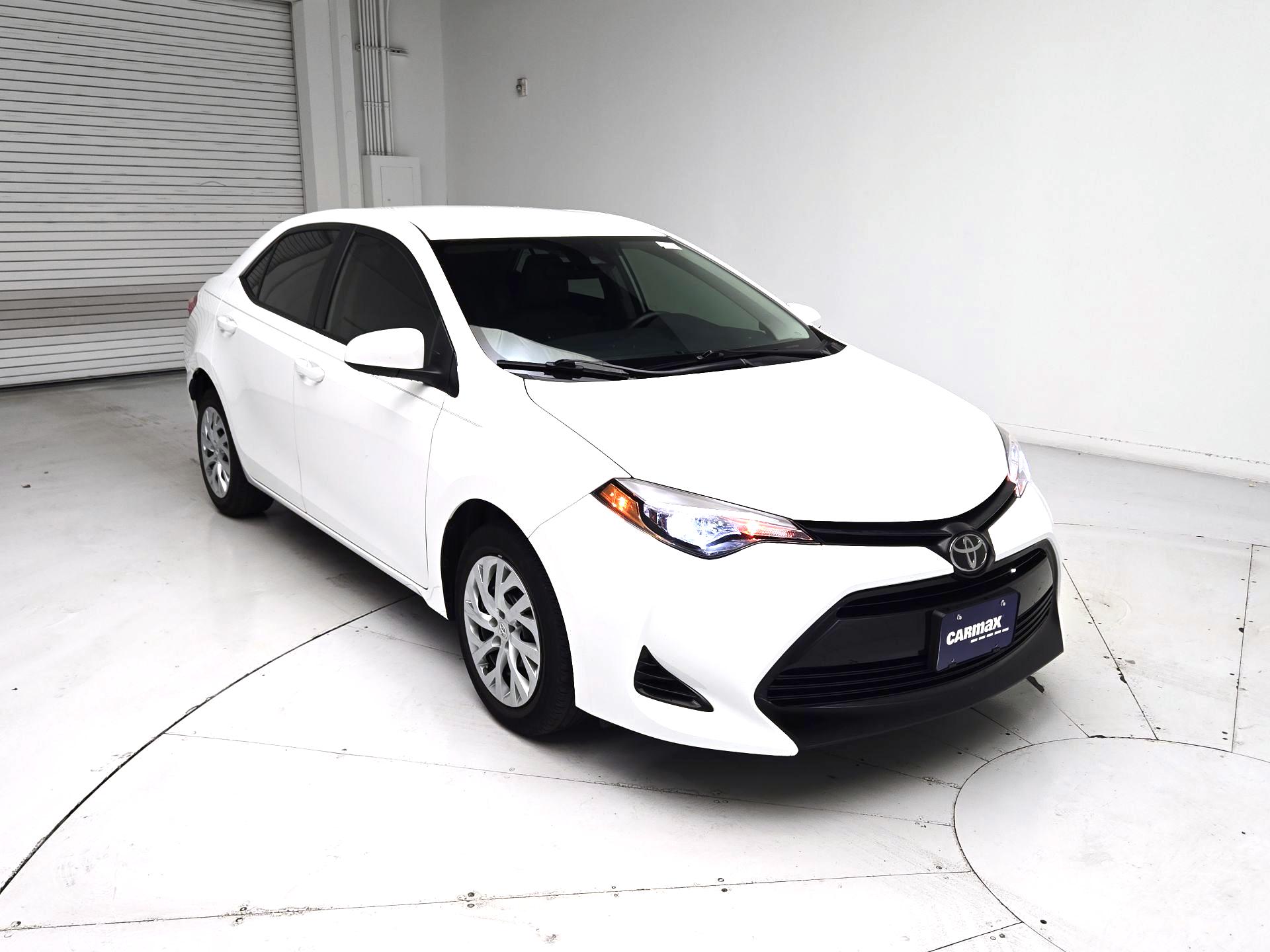 Thumbnail: 2019 Toyota Corolla - 1