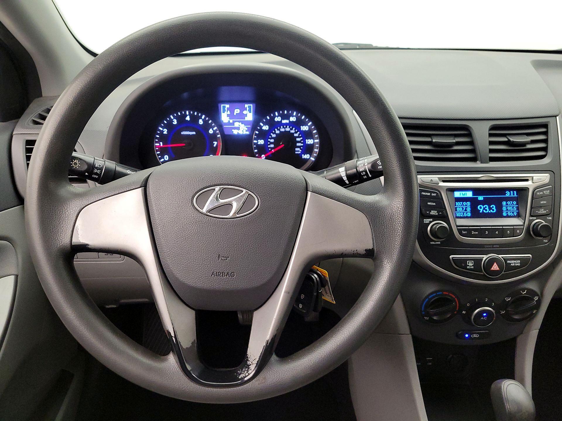 Thumbnail: 2016 Hyundai Accent - 10