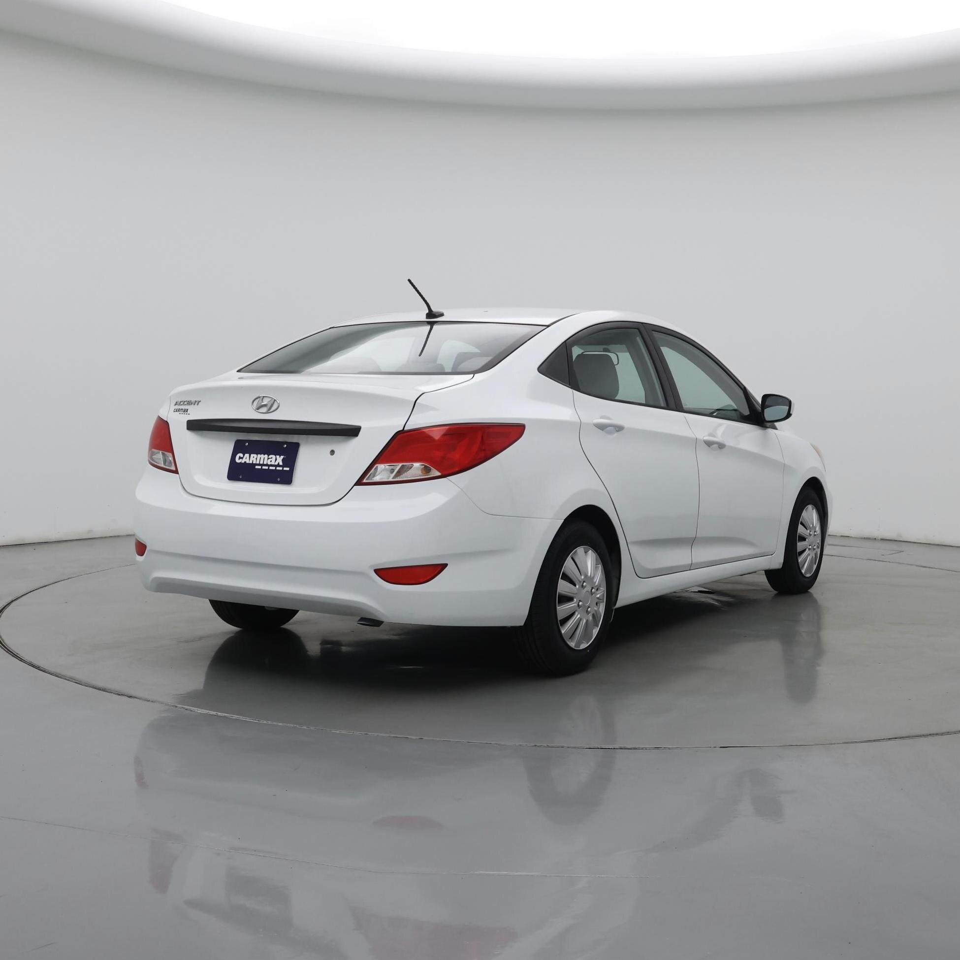 Thumbnail: 2016 Hyundai Accent - 8