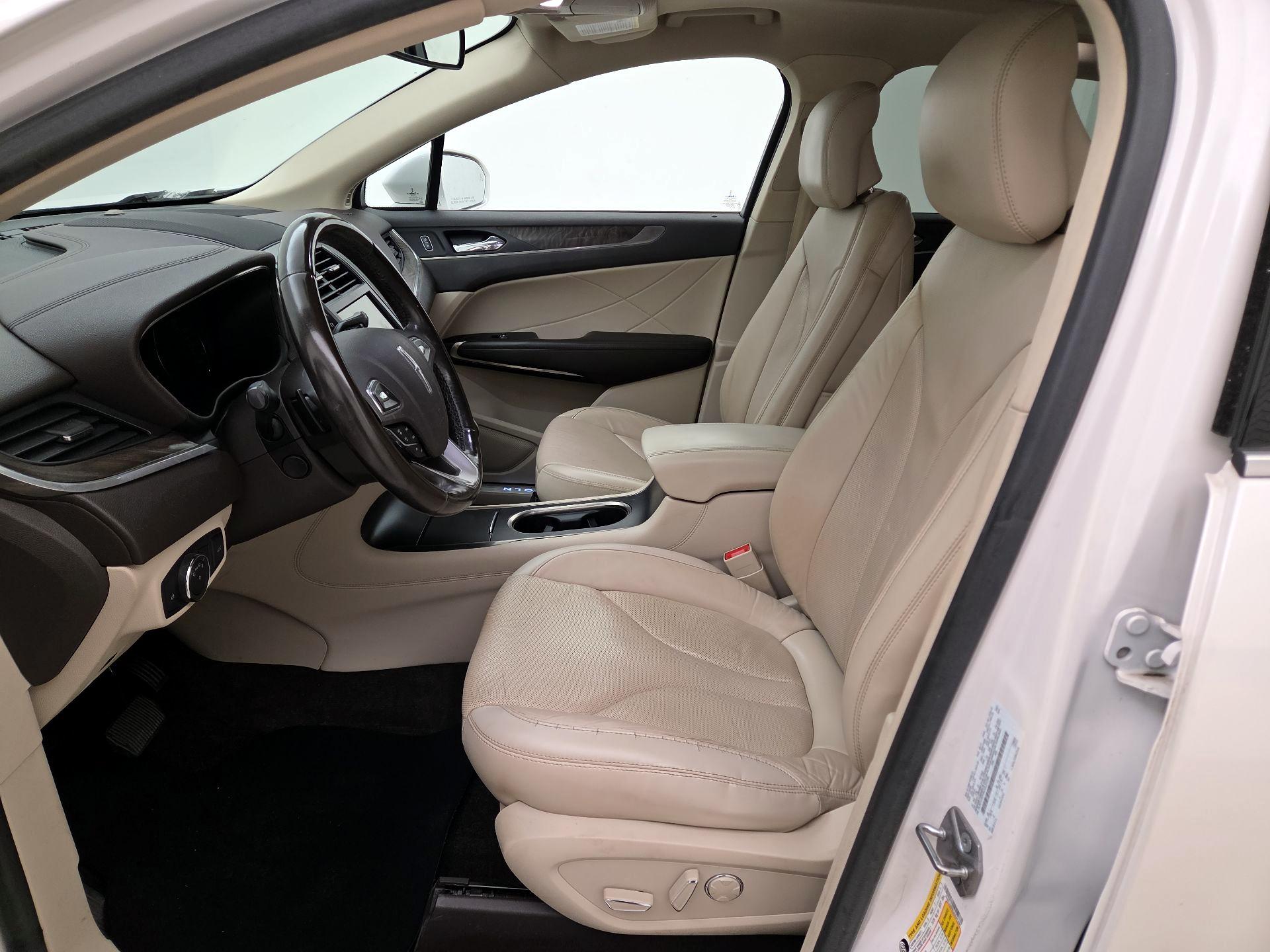 Thumbnail: 2018 Lincoln MKC - 11