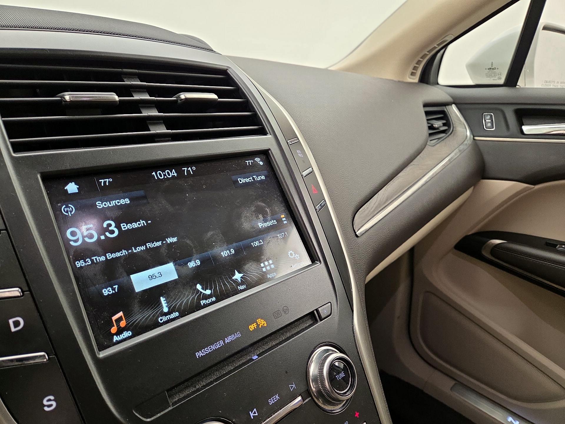 Thumbnail: 2018 Lincoln MKC - 16