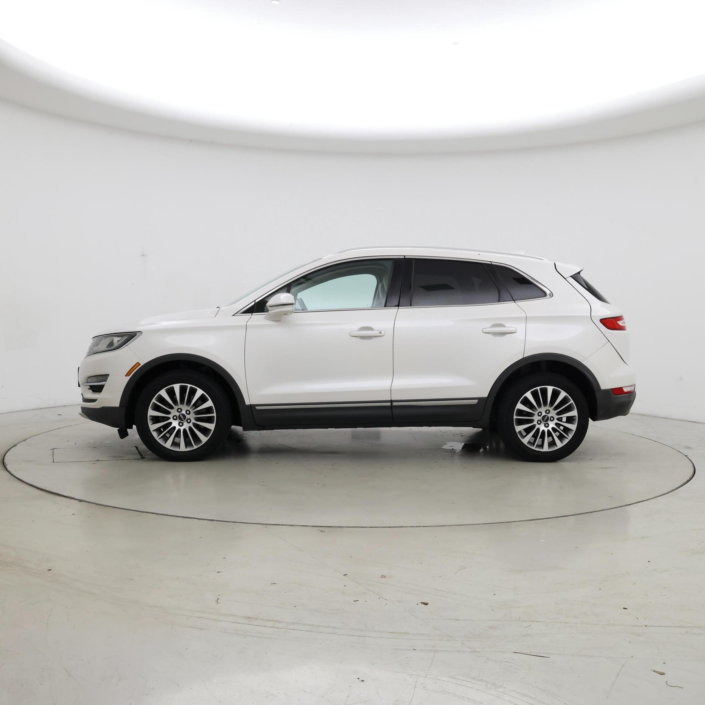Thumbnail: 2018 Lincoln MKC - 3
