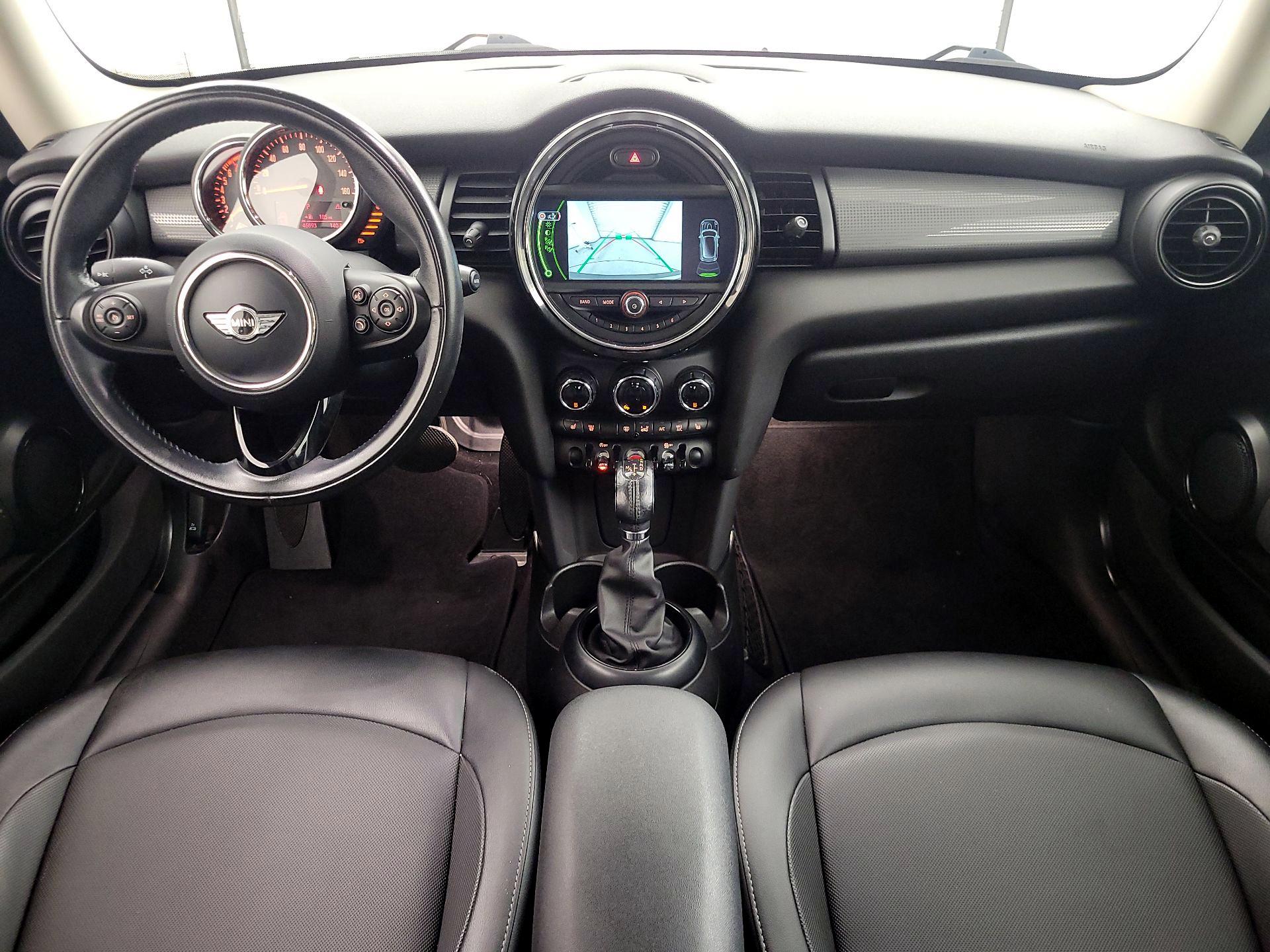 Thumbnail: 2017 MINI Cooper Hardtop - 9
