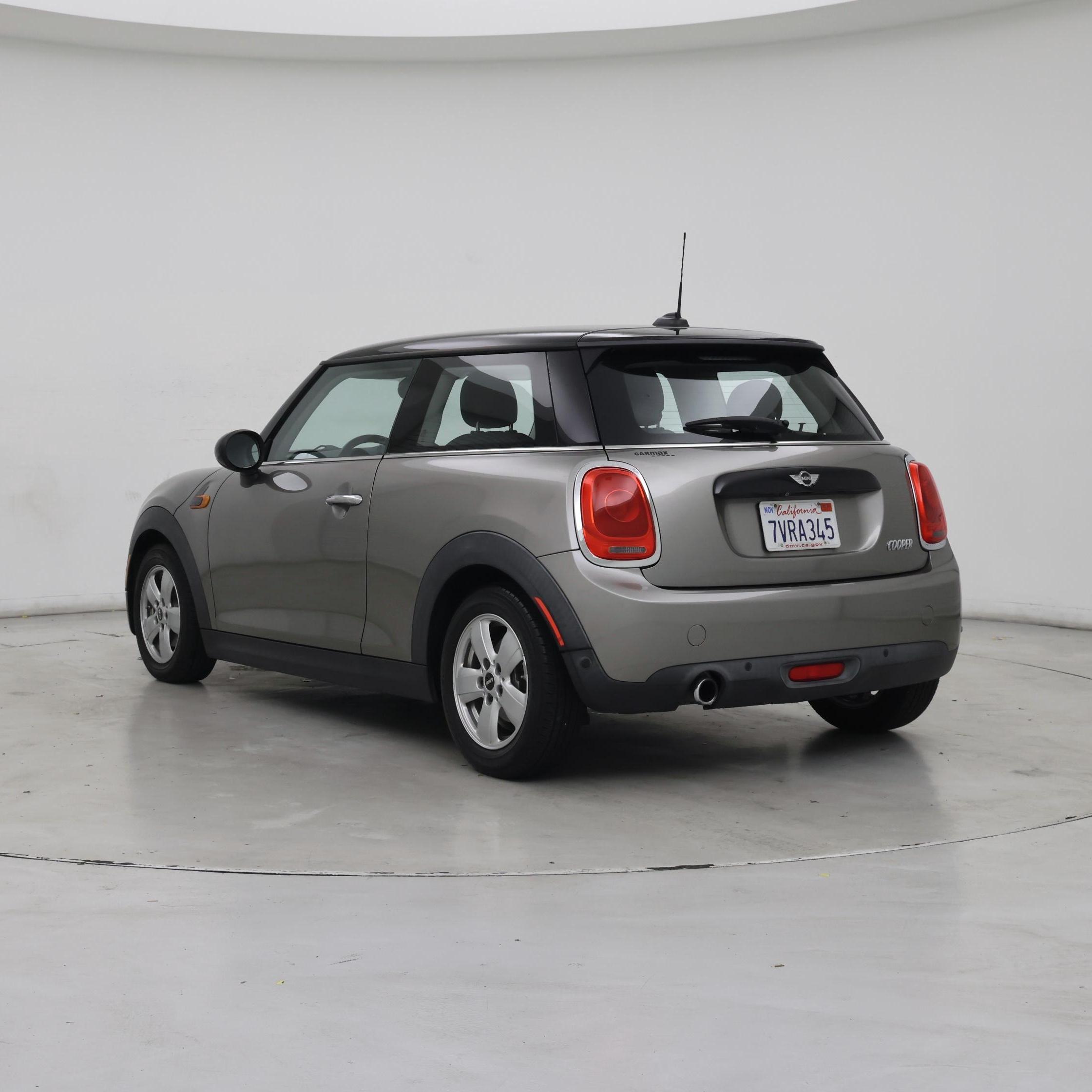 Thumbnail: 2017 MINI Cooper Hardtop - 2