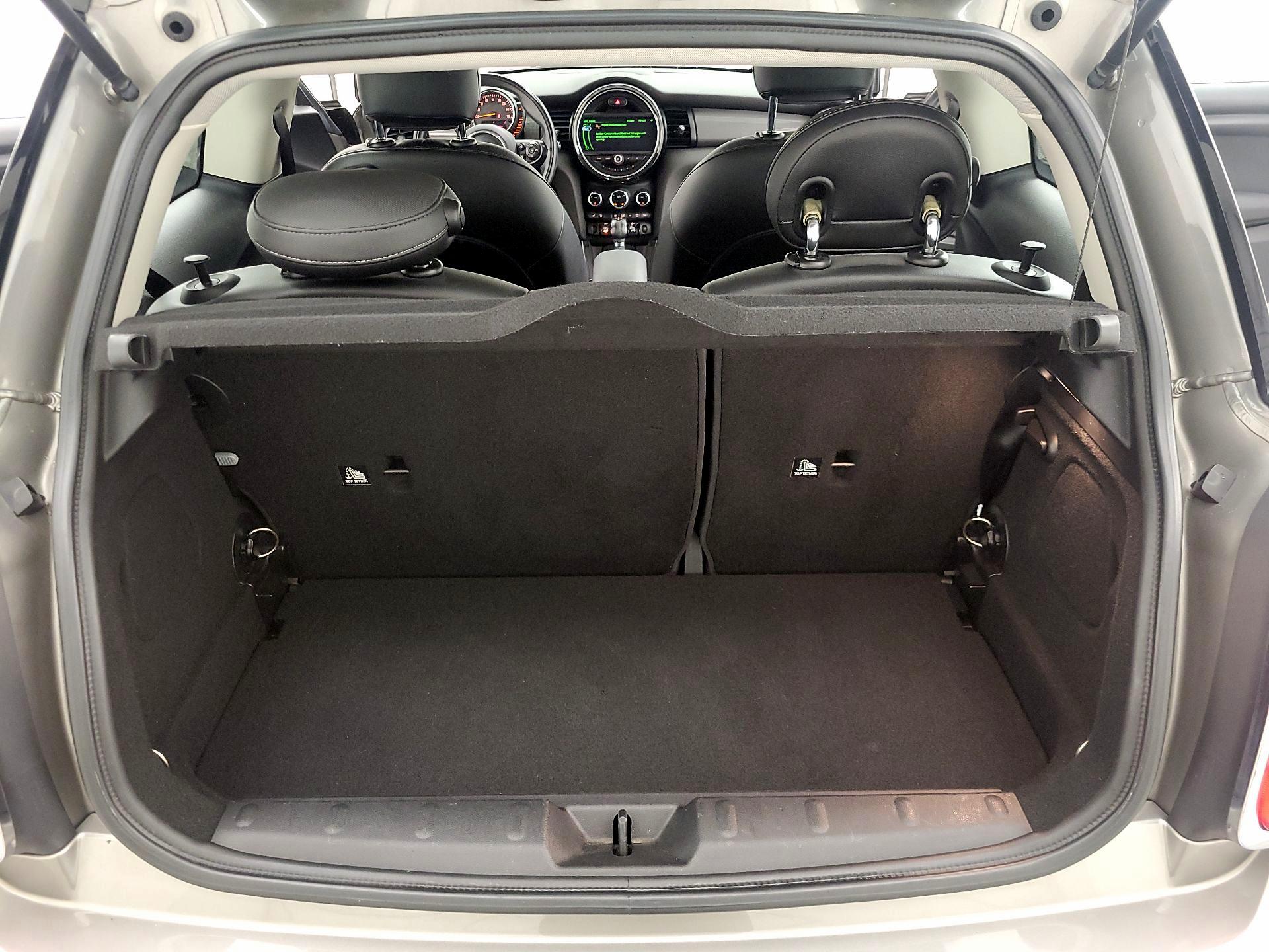 Thumbnail: 2017 MINI Cooper Hardtop - 20