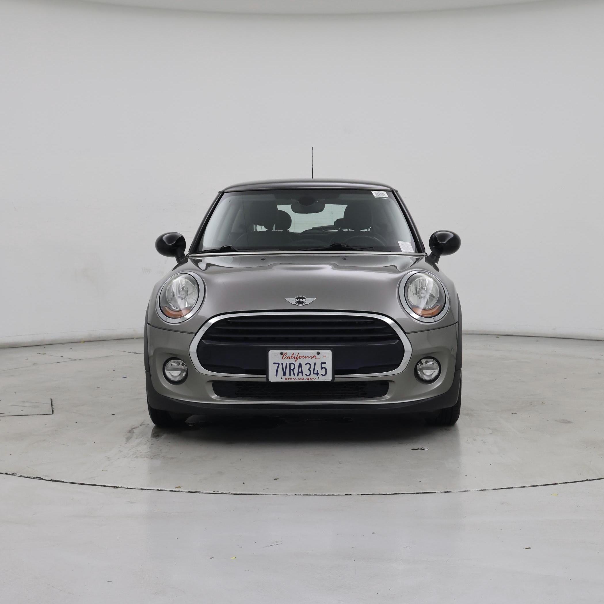 Thumbnail: 2017 MINI Cooper Hardtop - 5