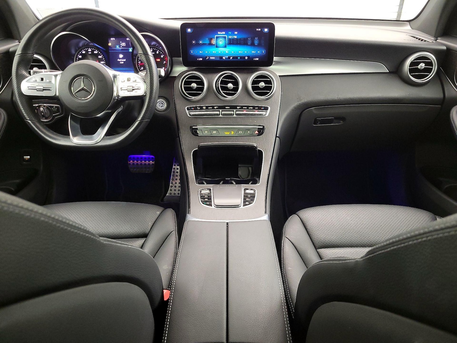 2022 Mercedes-Benz GLC GLC300 - Photo 10