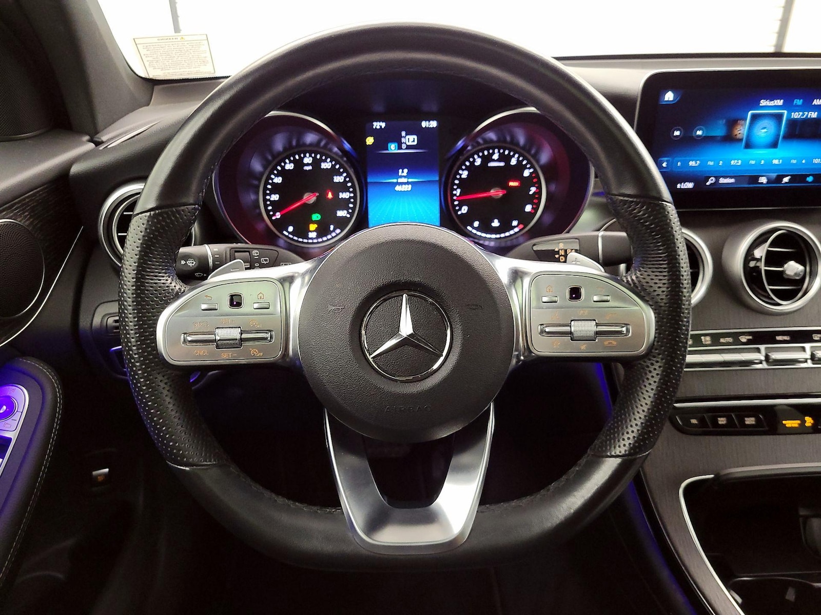 2022 Mercedes-Benz GLC GLC300 - Photo 11