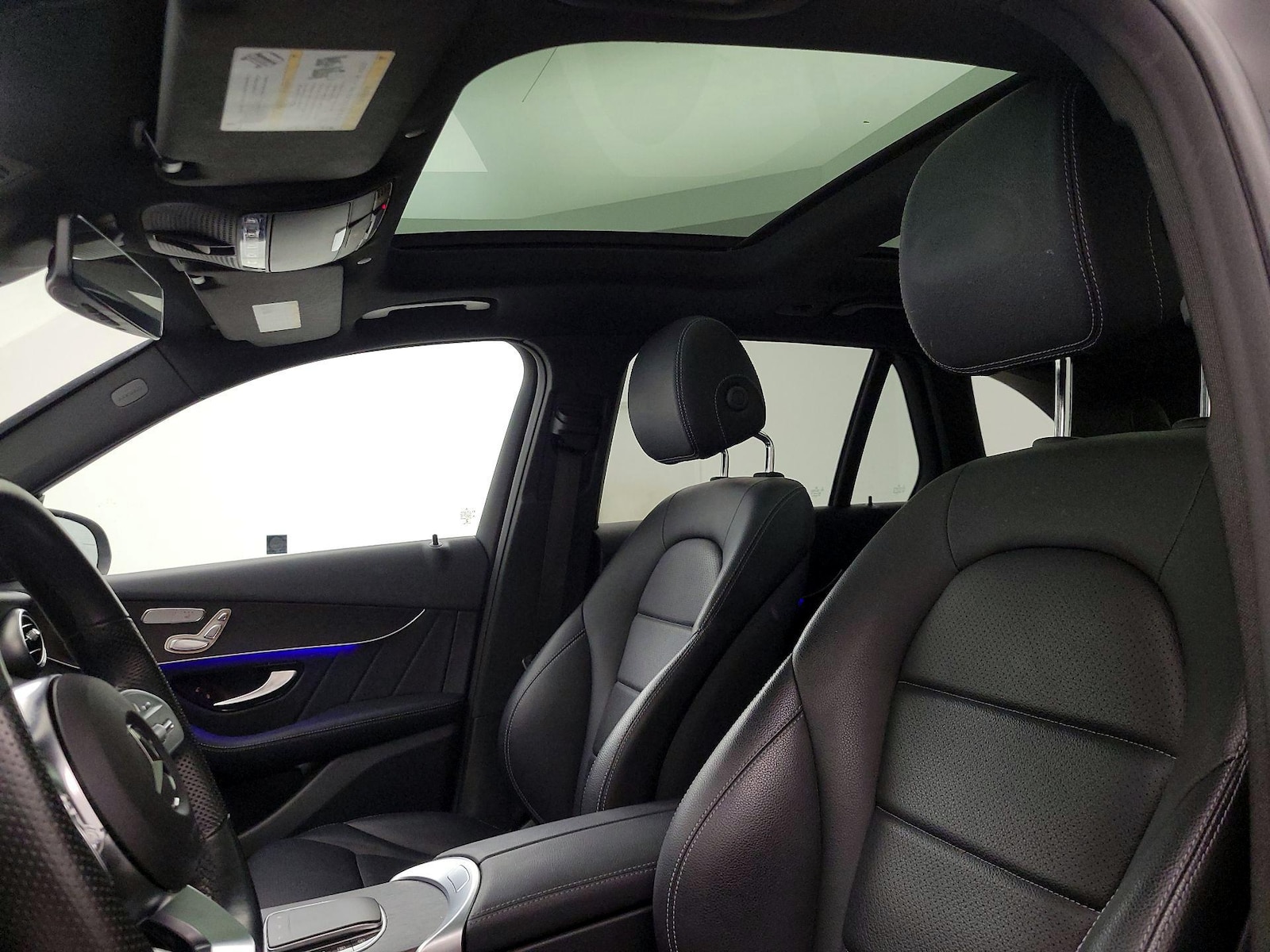 2022 Mercedes-Benz GLC GLC300 - Photo 20