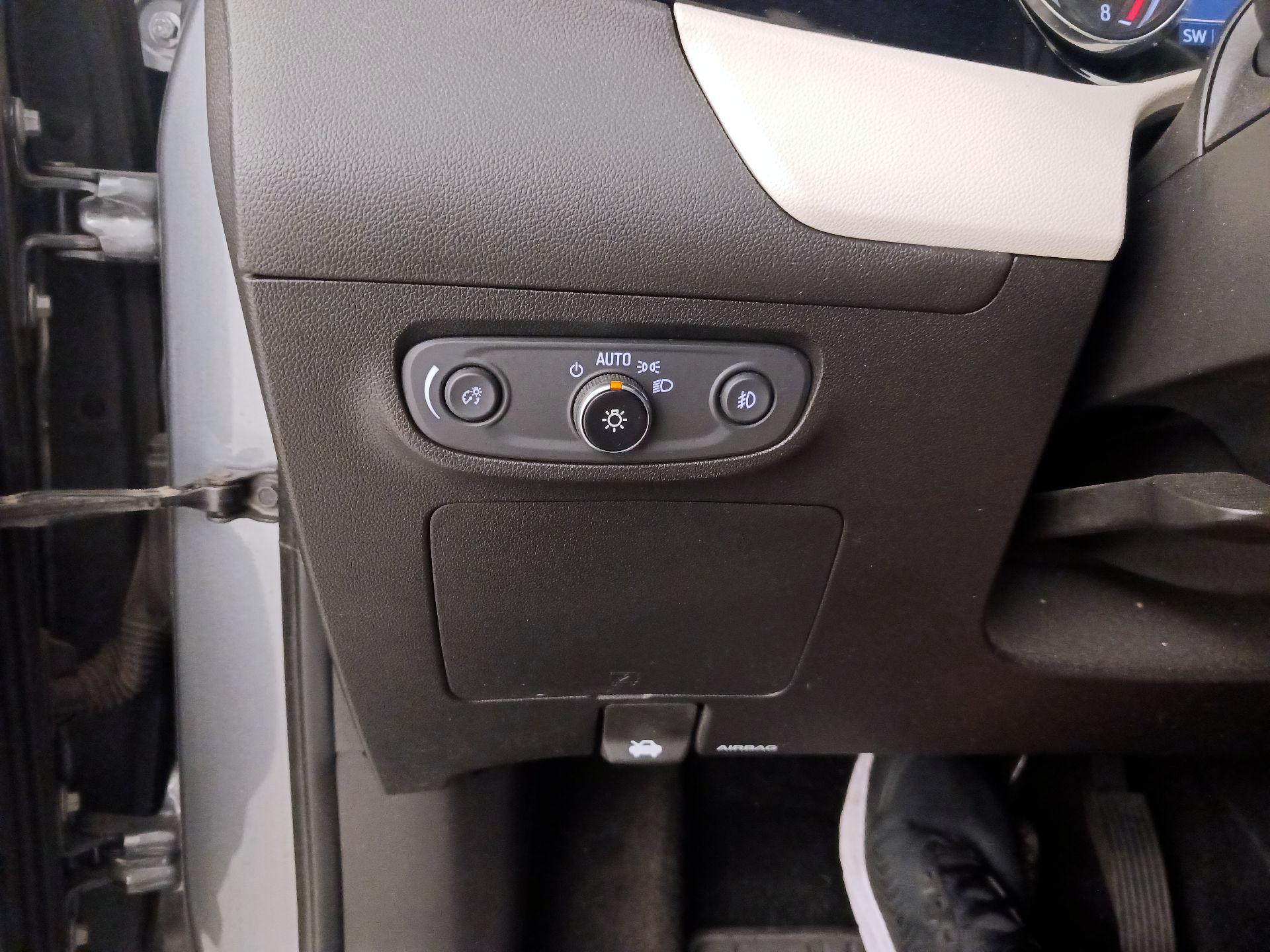 Thumbnail: 2021 Buick Encore GX - 13