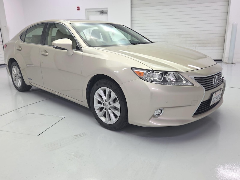 2014 Lexus ES 300h