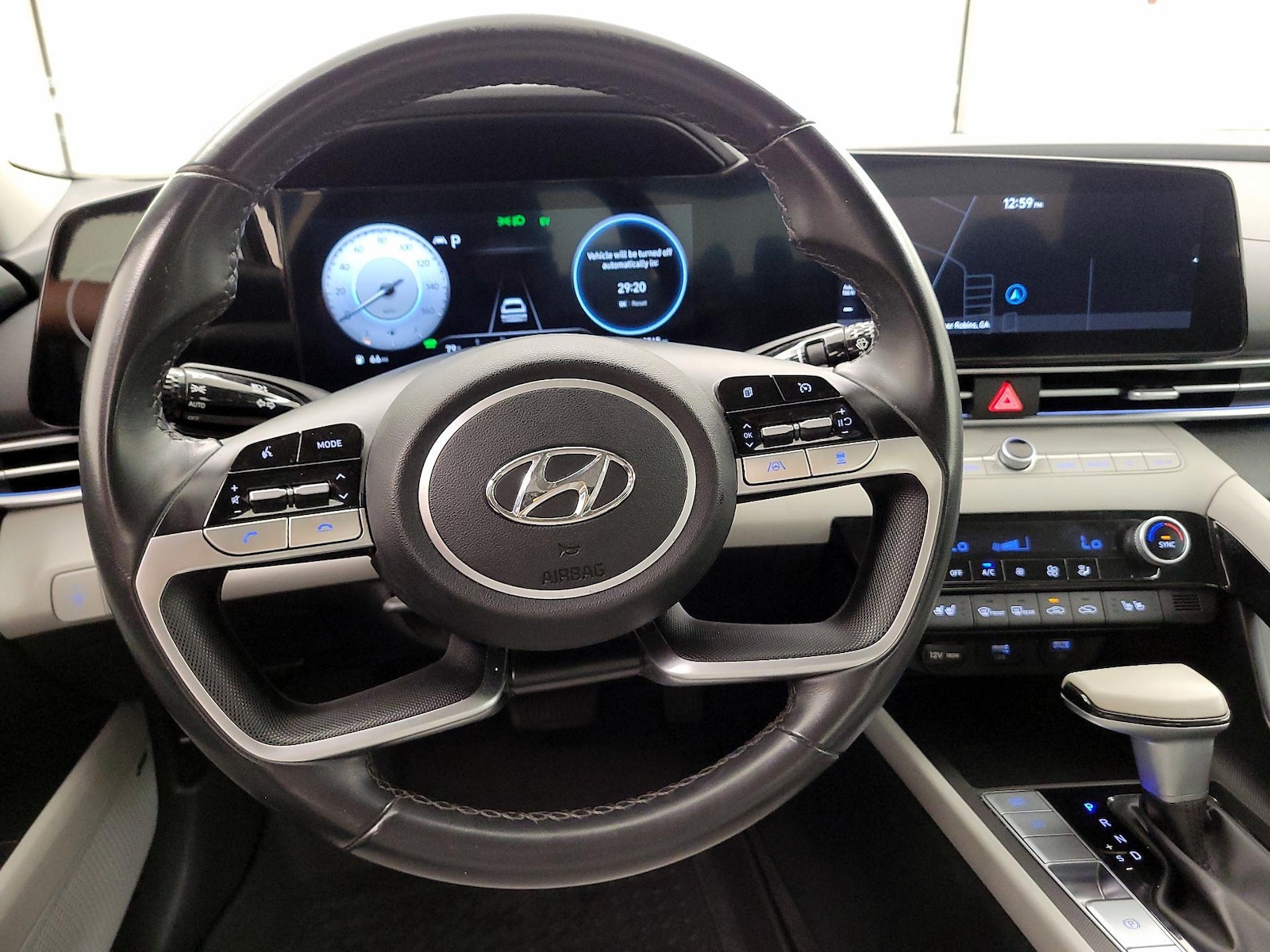 2023 Hyundai Elantra Limited - Photo 11