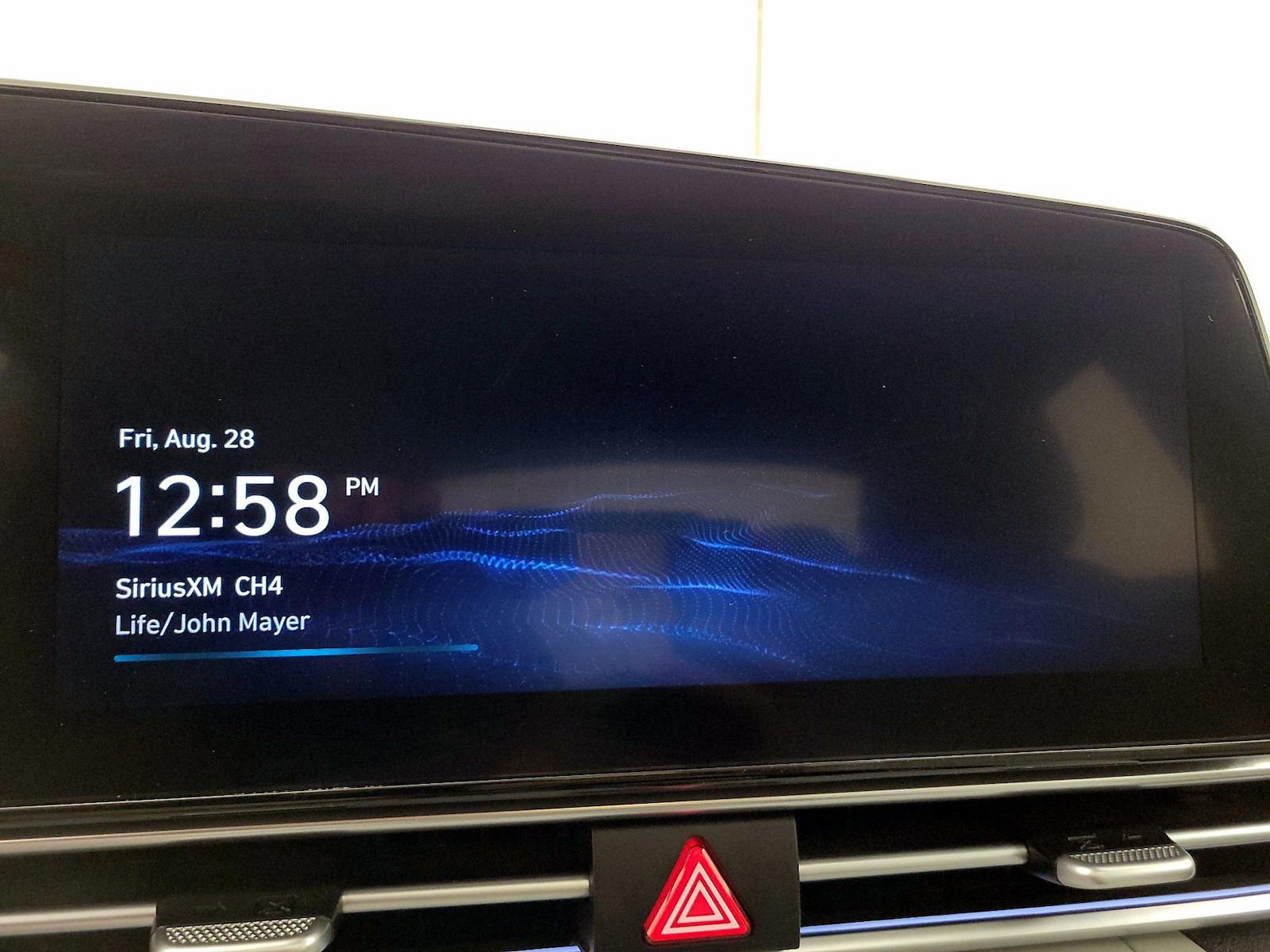 2023 Hyundai Elantra Limited - Photo 17
