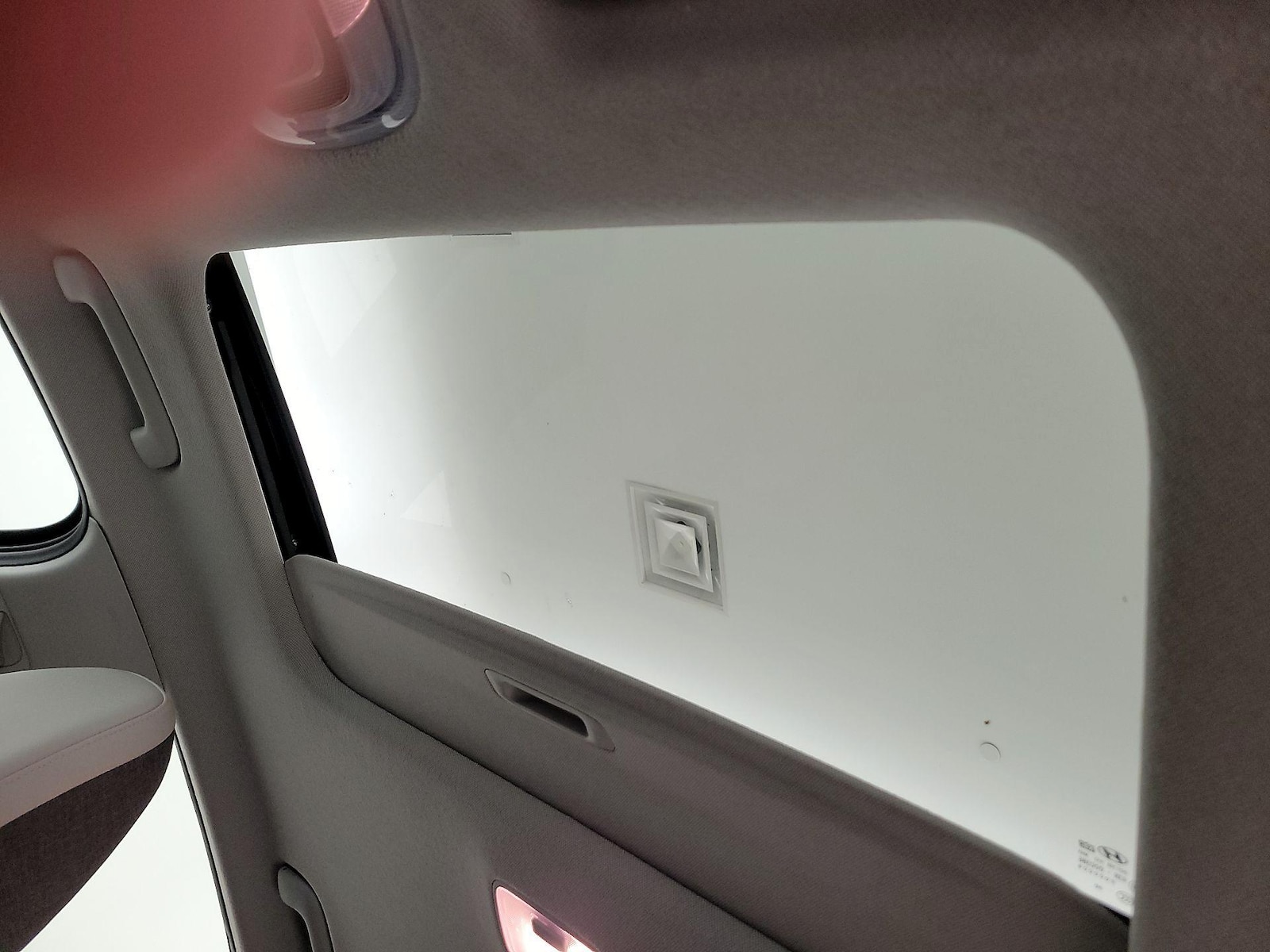 2023 Hyundai Elantra Limited - Photo 21
