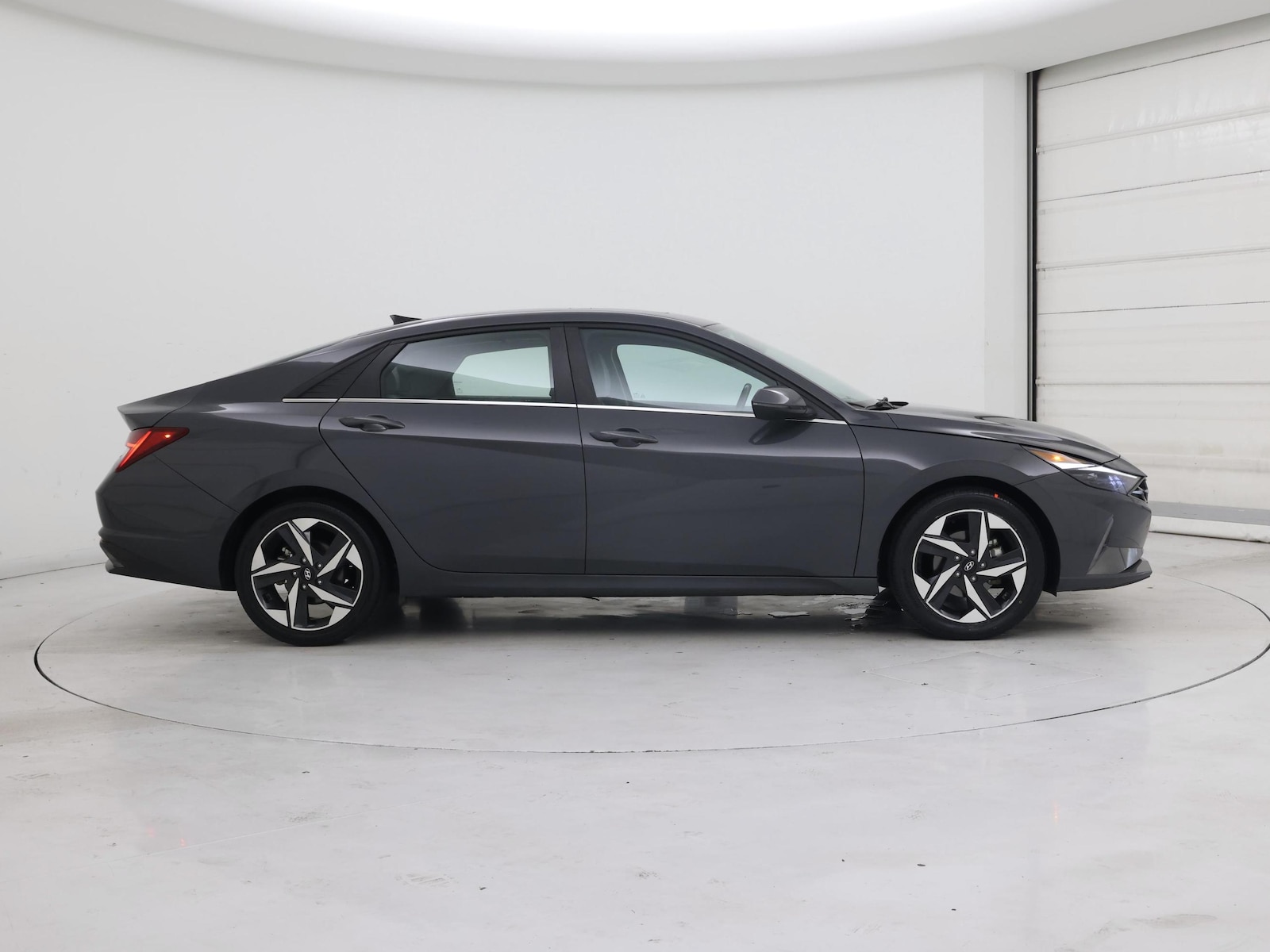2023 Hyundai Elantra Limited - Photo 8