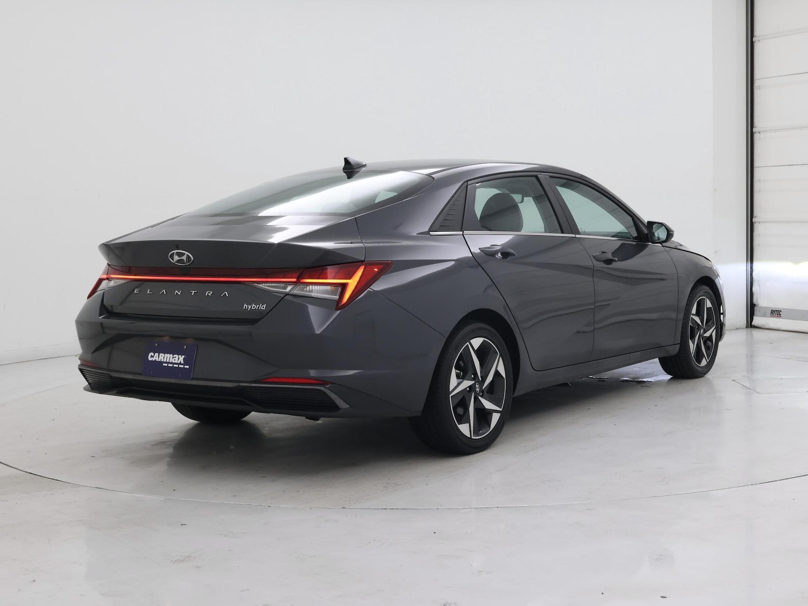 2023 Hyundai Elantra Limited - Photo 9