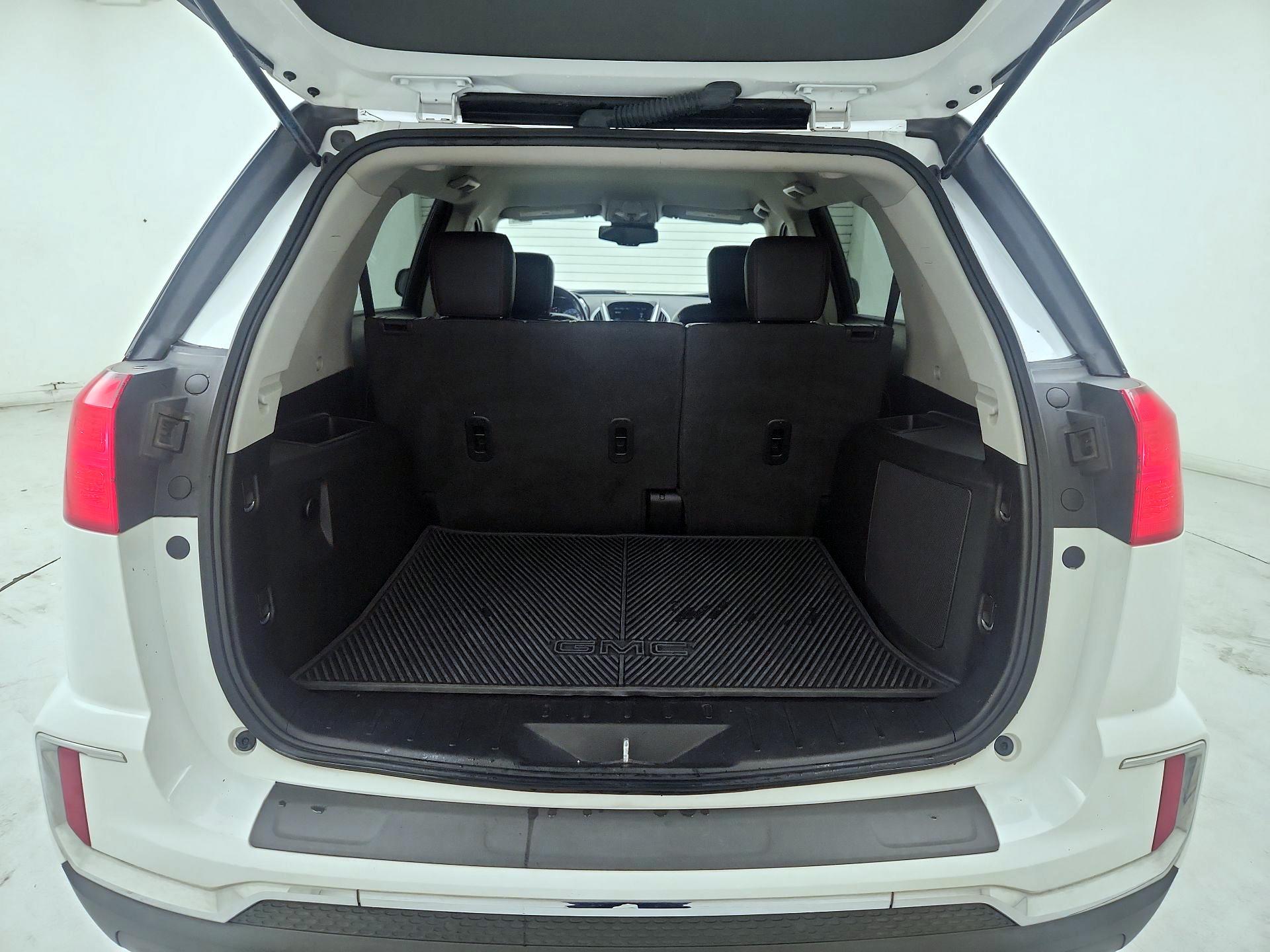 Thumbnail: 2016 GMC Terrain - 19