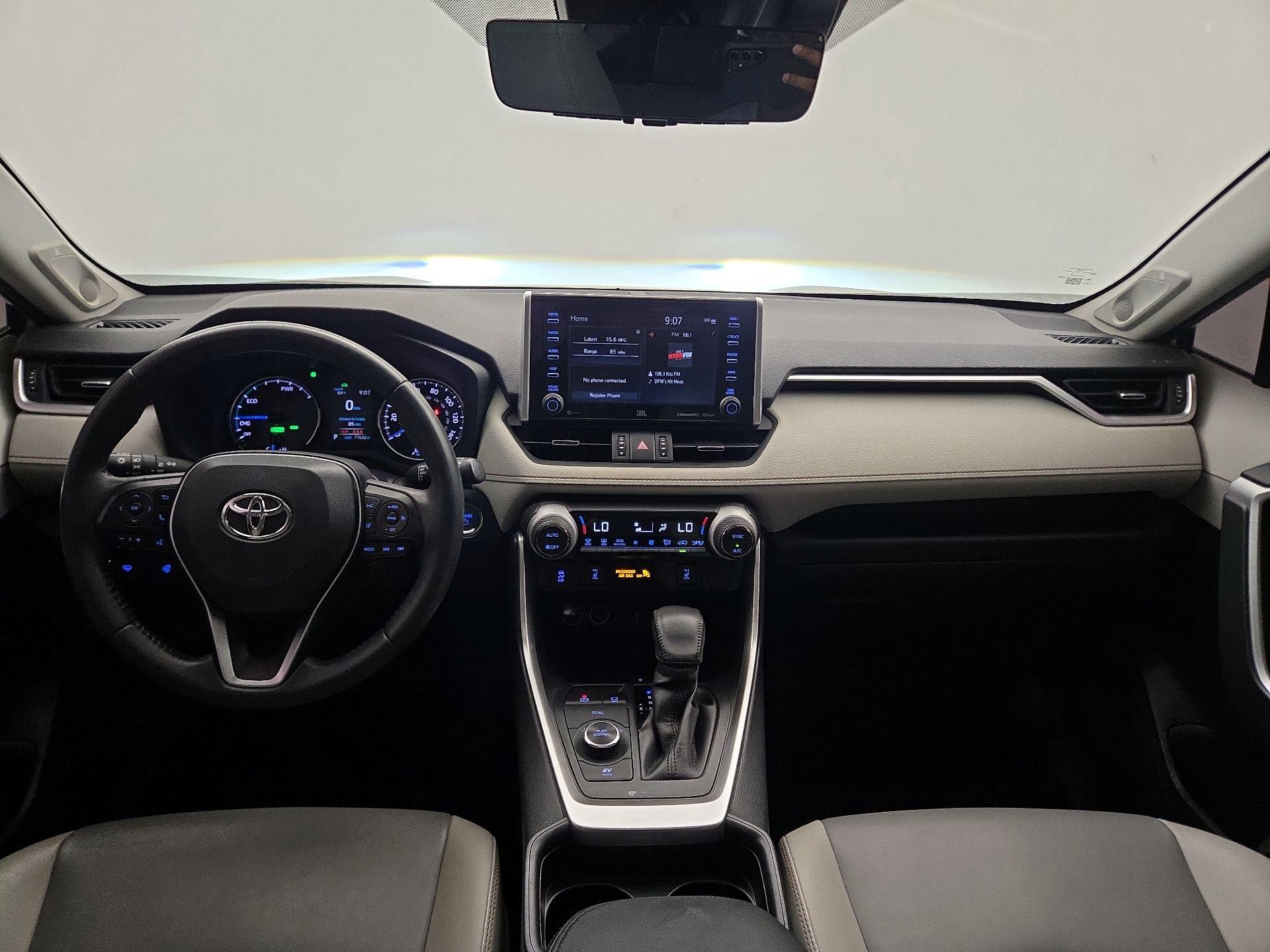 Thumbnail: 2021 Toyota RAV4 - 9