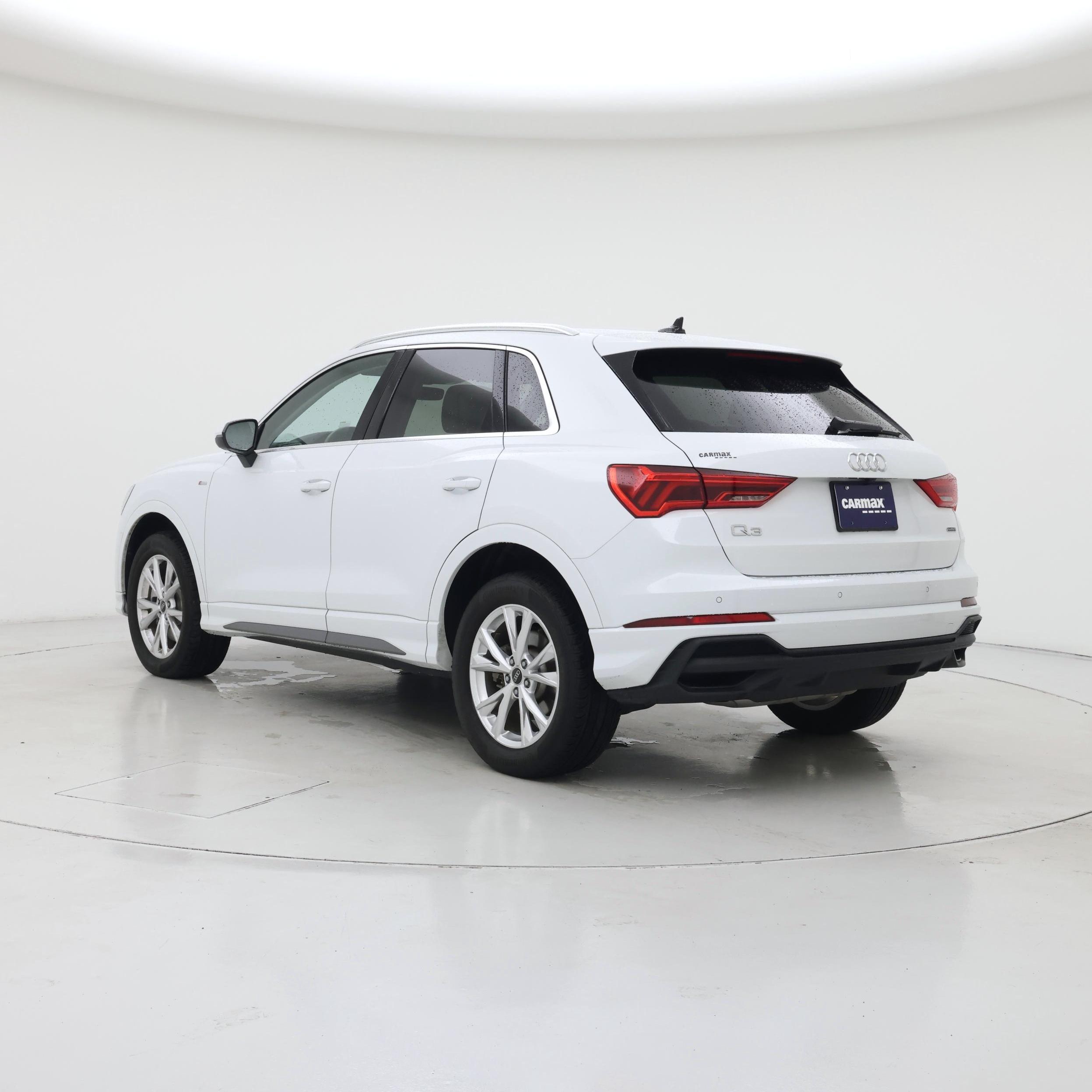Thumbnail: 2023 Audi Q3 - 2