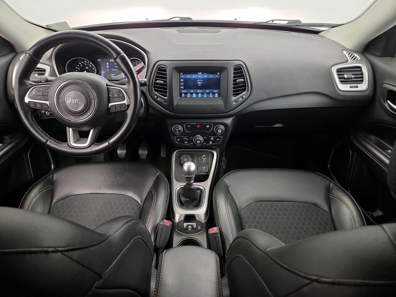 Apple CarPlay® & Android Auto™