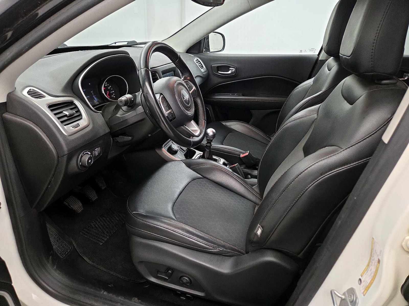 Power Seat(s) & Side Airbags