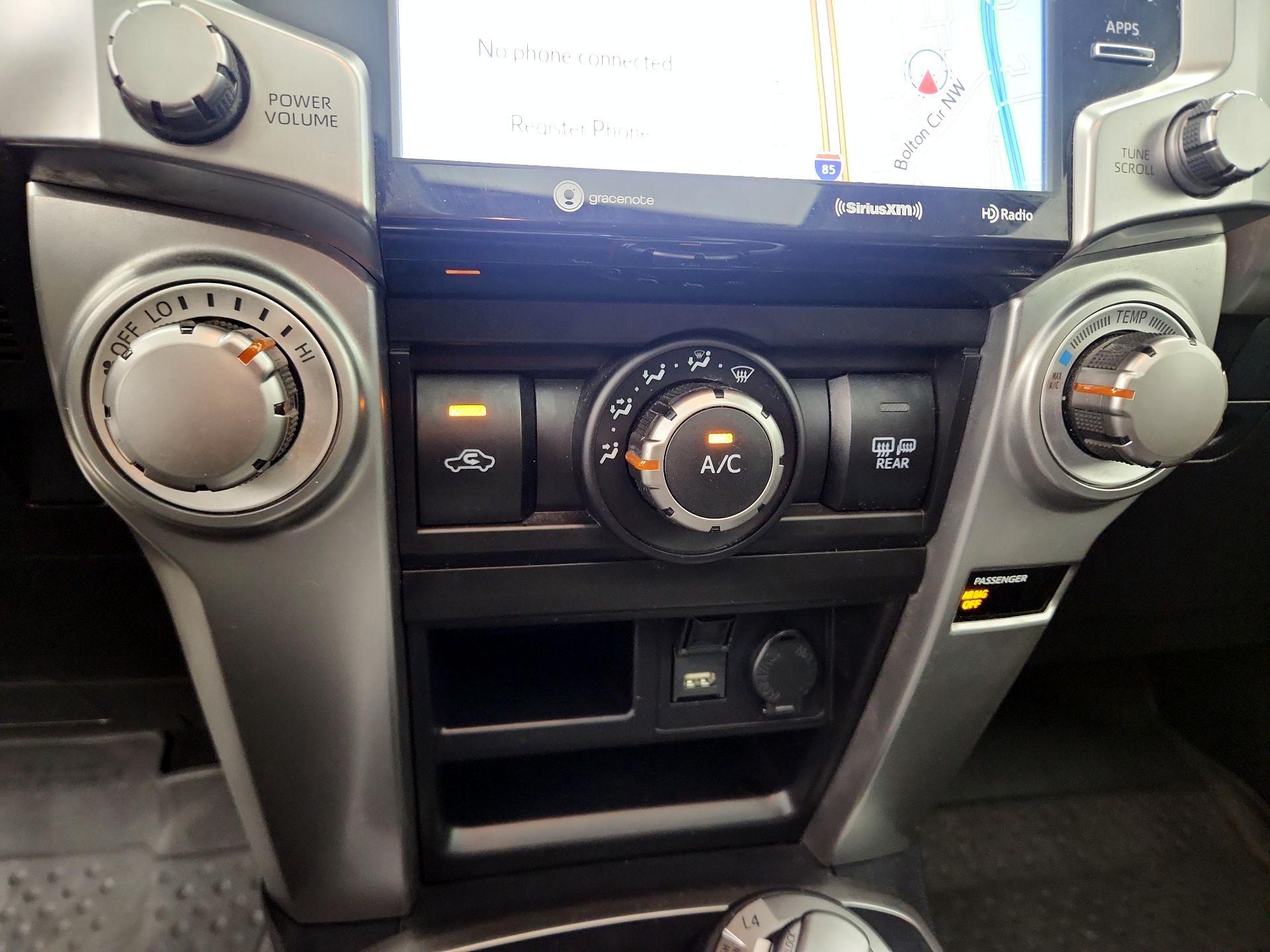 Thumbnail: 2020 Toyota 4Runner - 17
