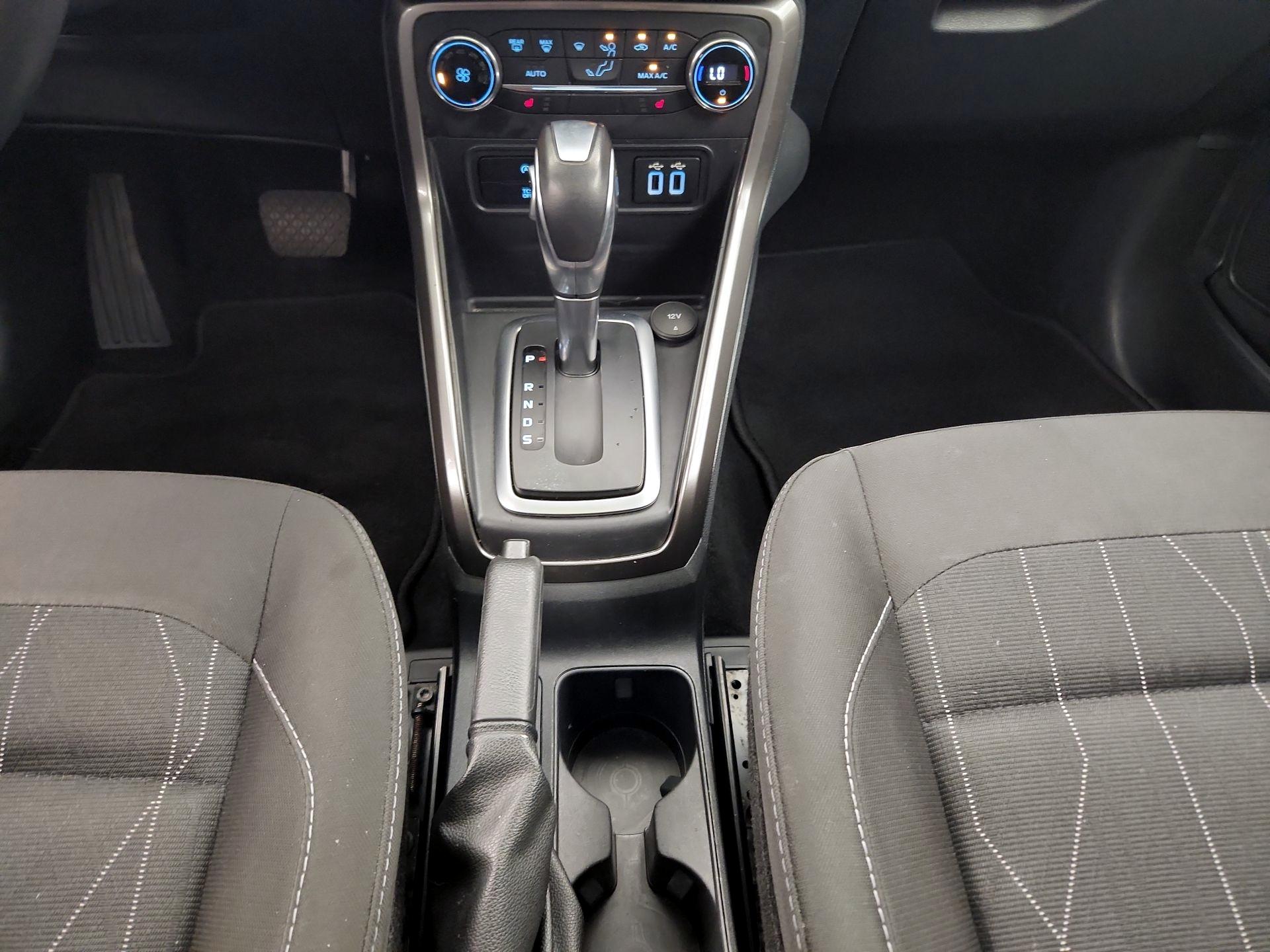 Thumbnail: 2019 Ford EcoSport - 17