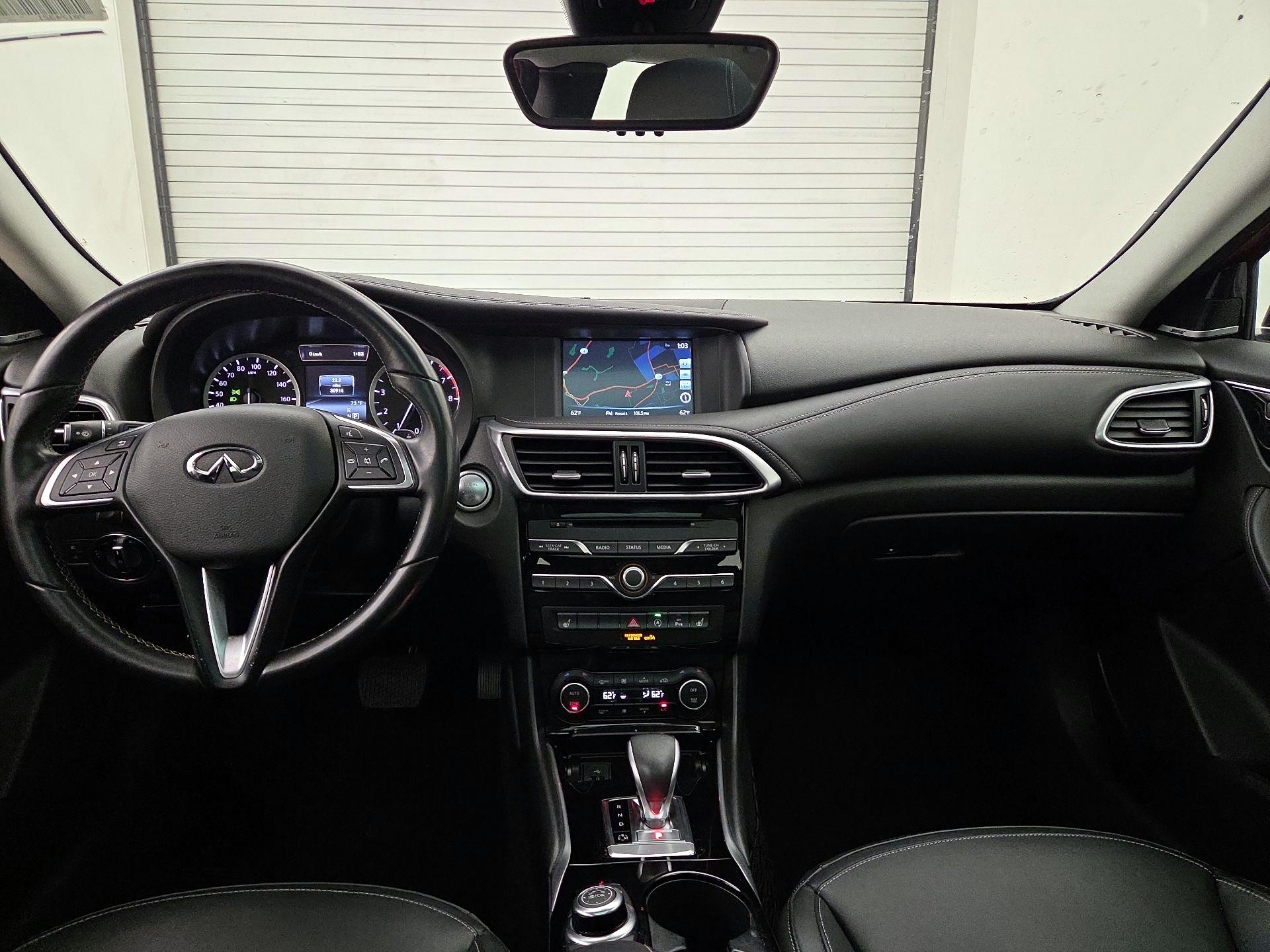 Thumbnail: 2018 INFINITI QX30 - 9