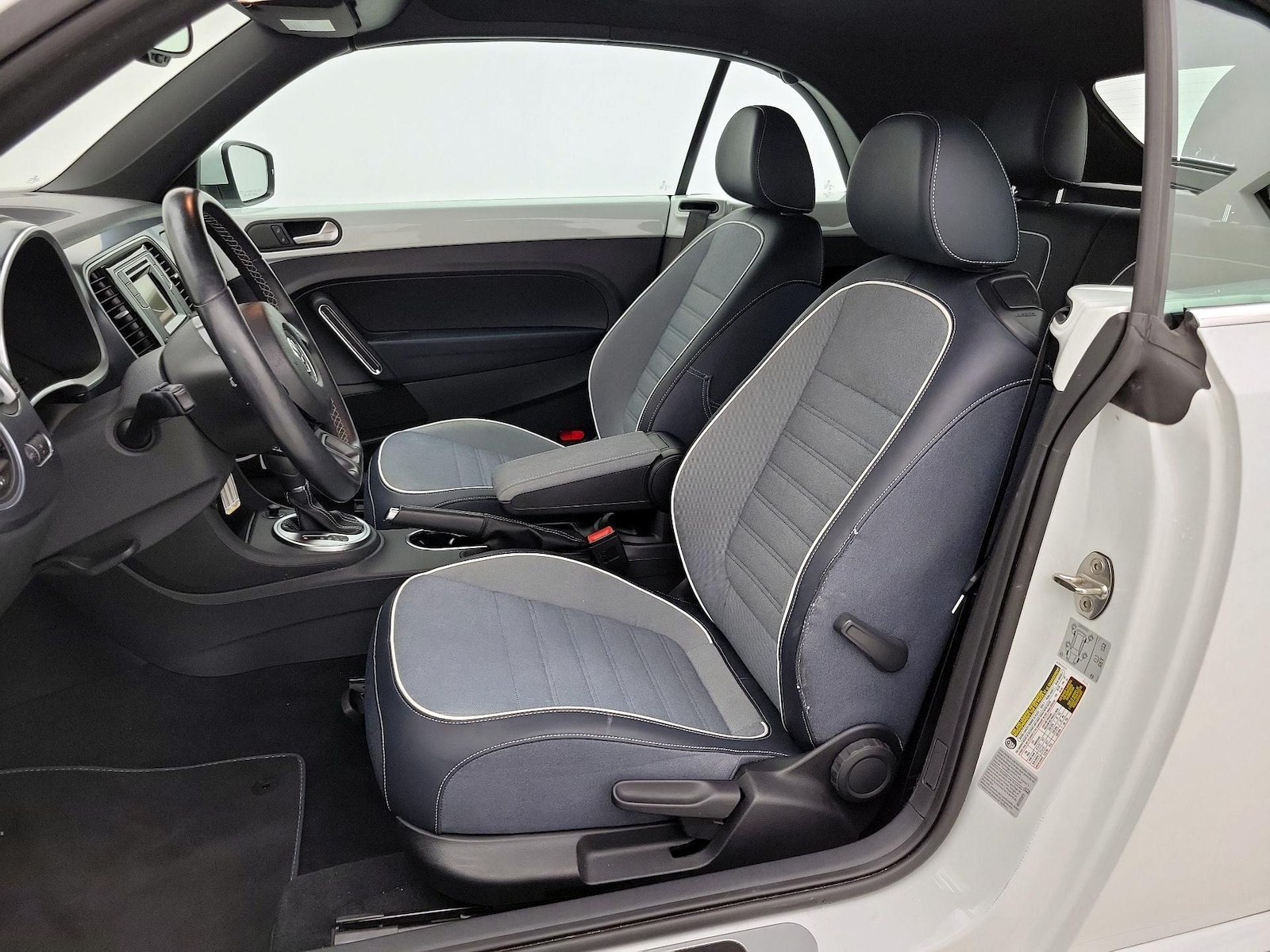 2016 Volkswagen Beetle Denim - Photo 12