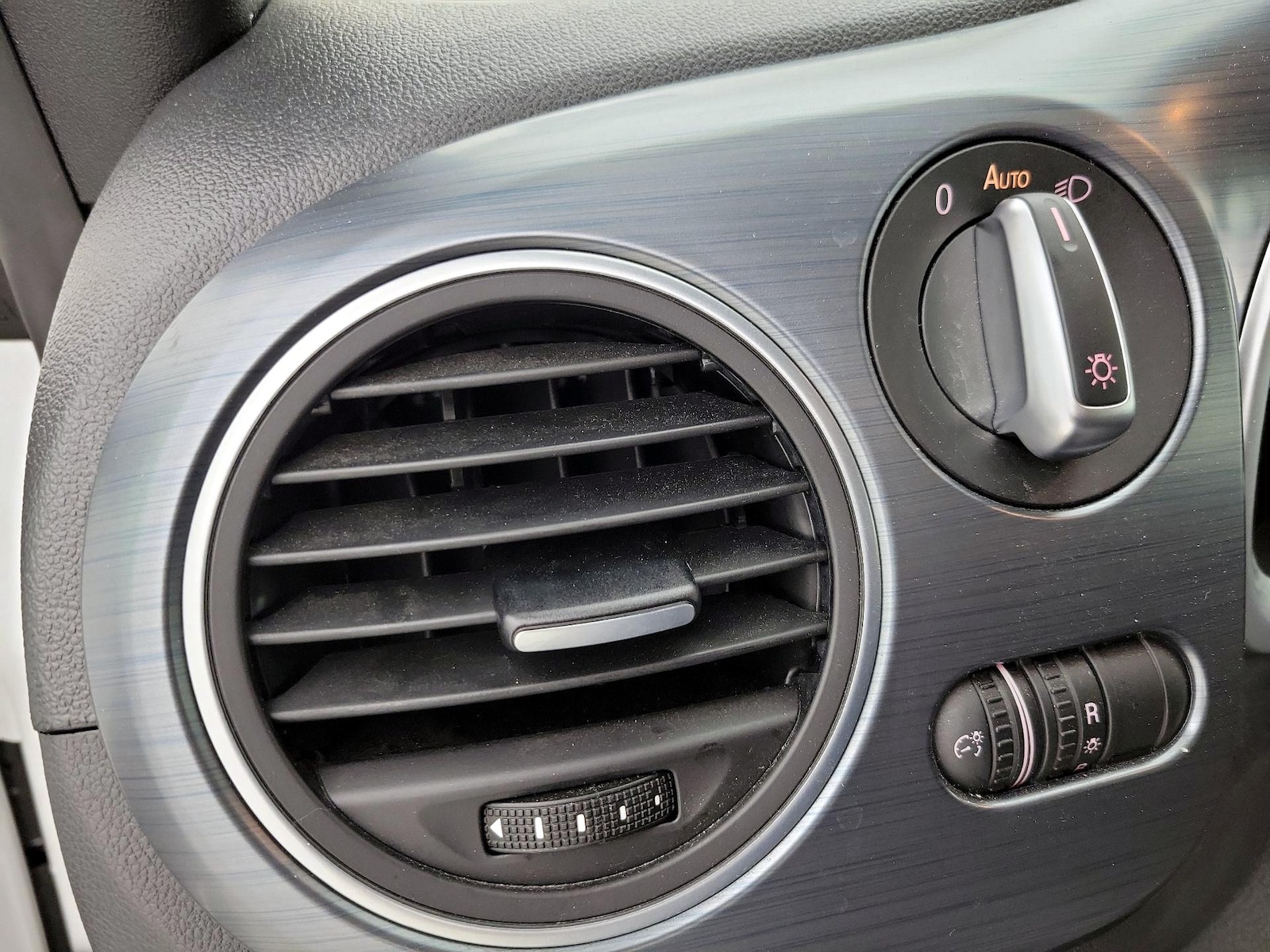 2016 Volkswagen Beetle Denim - Photo 14