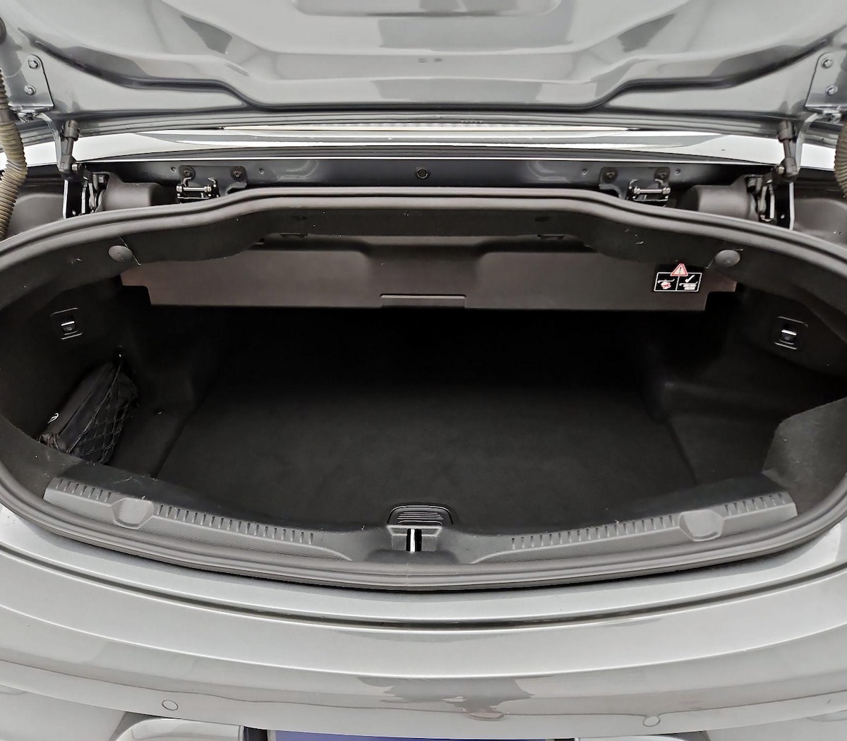 Trunk/Cargo (Seats Up)