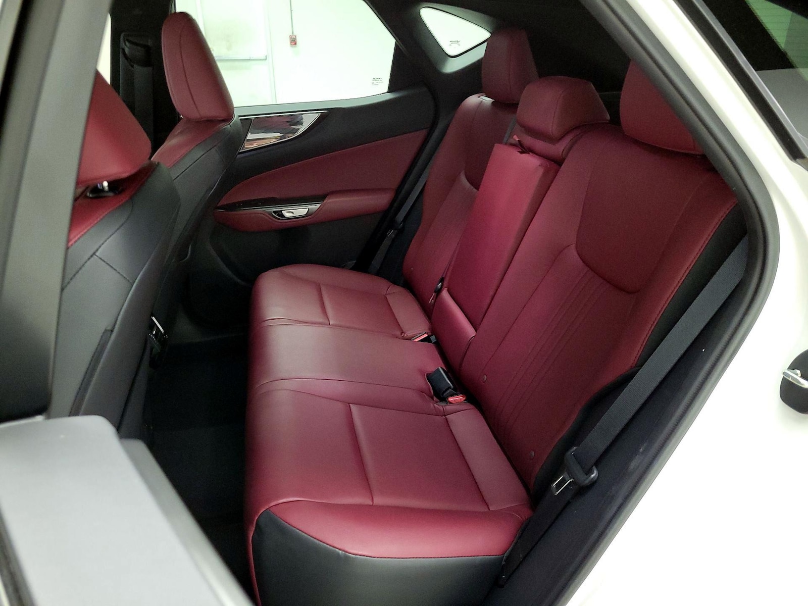 2025 Lexus NX 350 - Photo 22