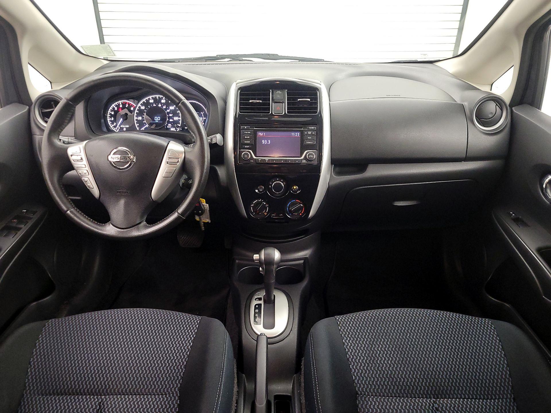 Thumbnail: 2016 Nissan Versa Note - 9