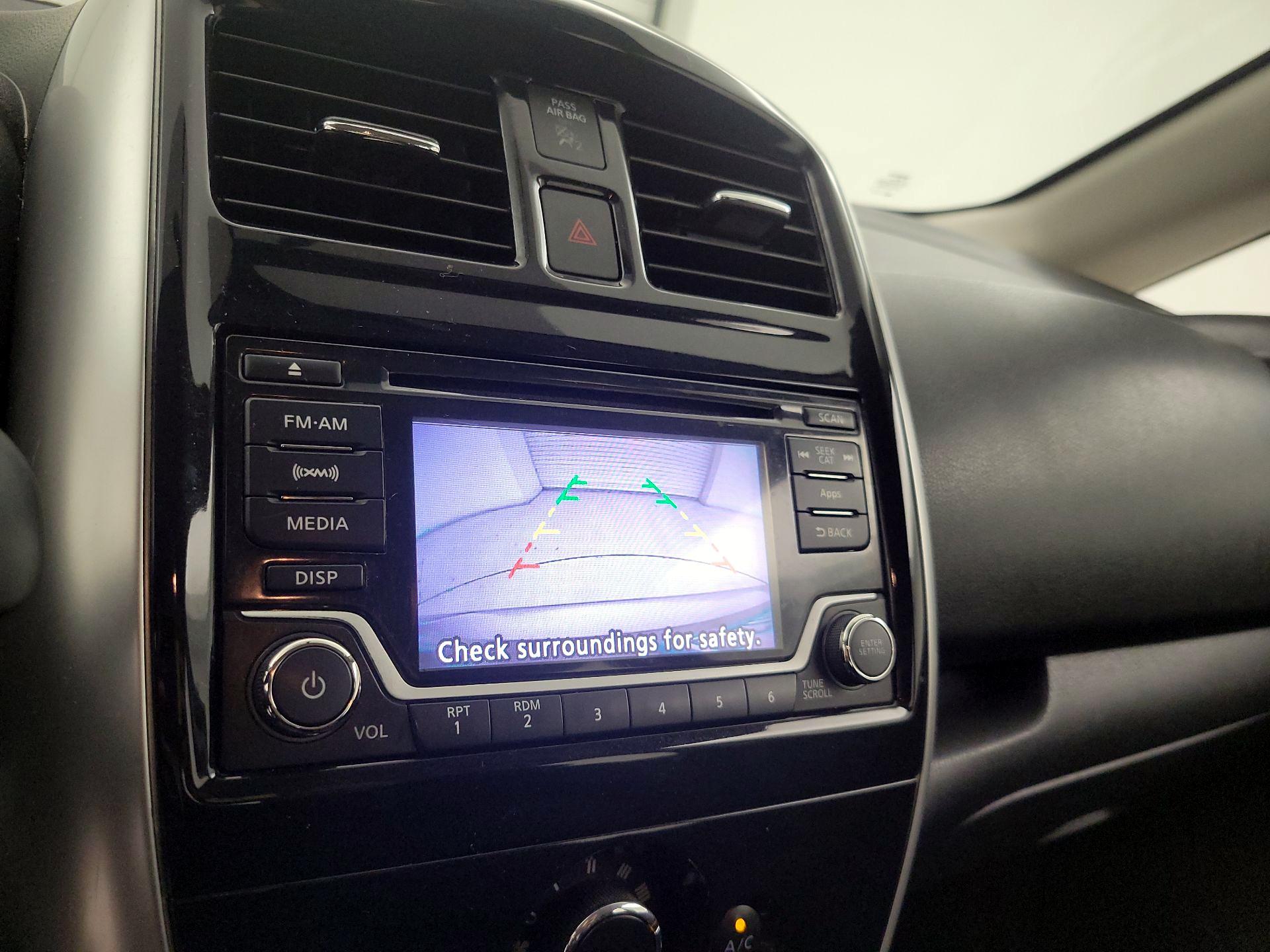 Thumbnail: 2016 Nissan Versa Note - 14
