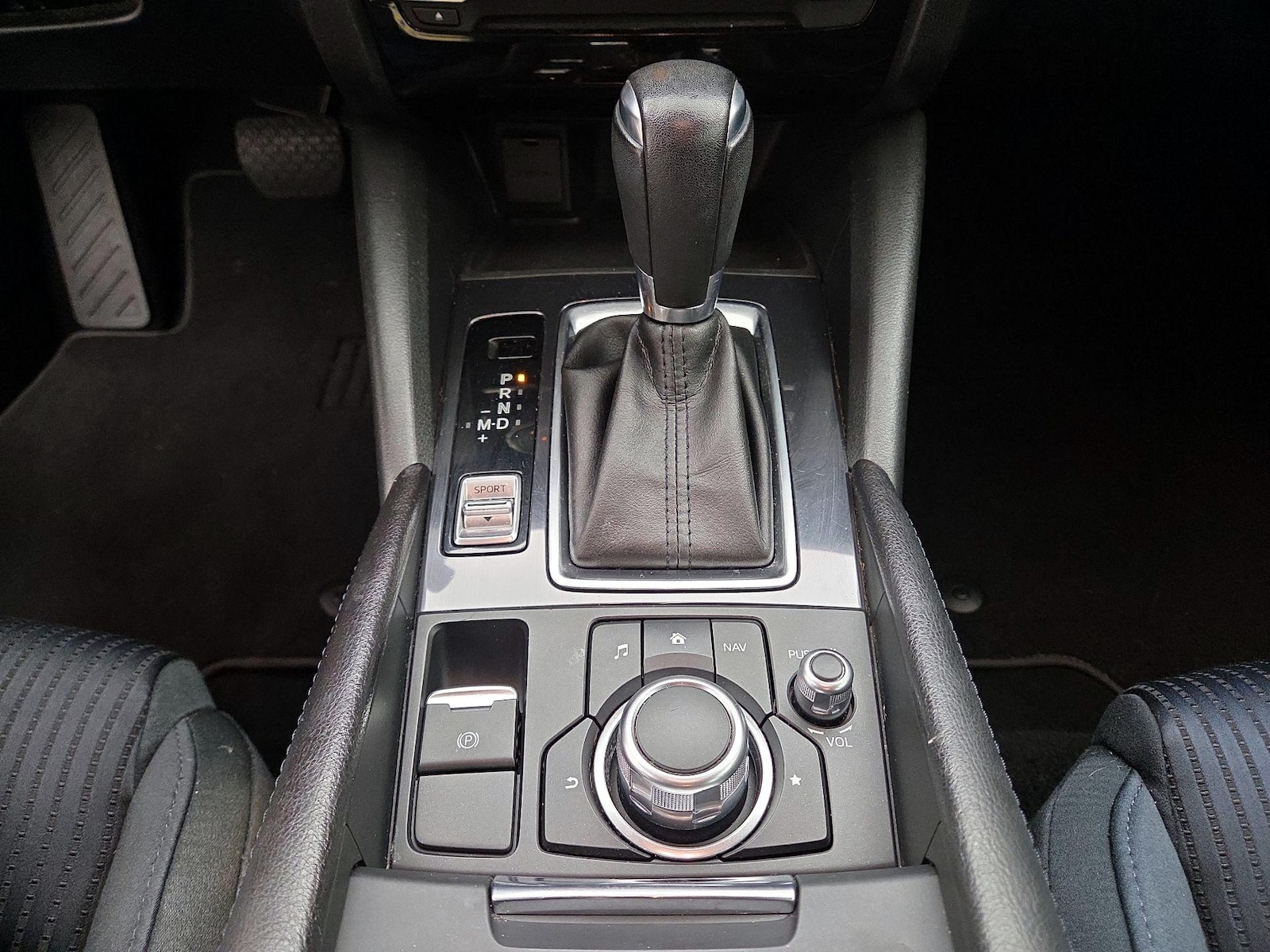 Photo 18