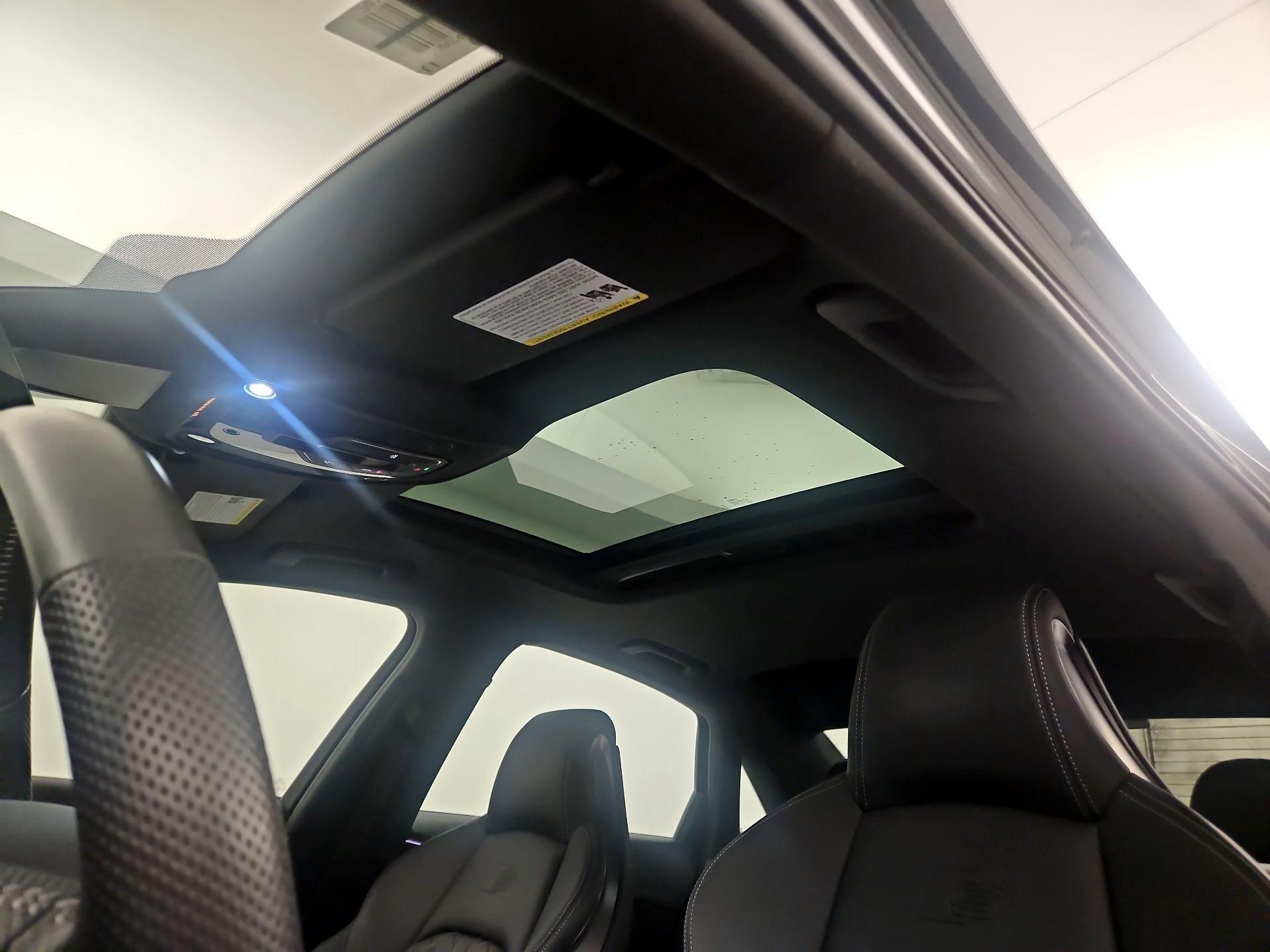 Thumbnail: 2020 Audi S4 - 18