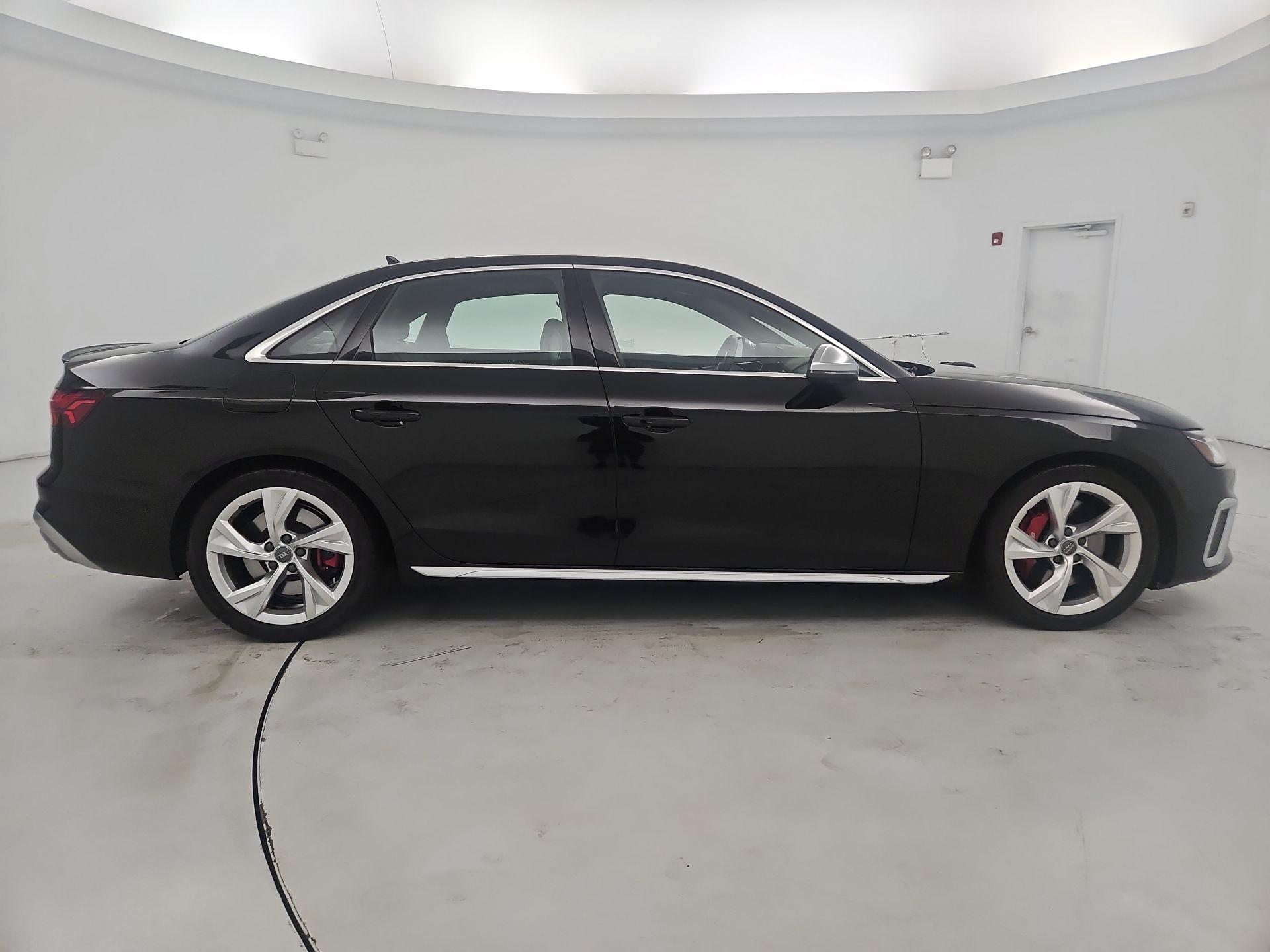 Thumbnail: 2020 Audi S4 - 4