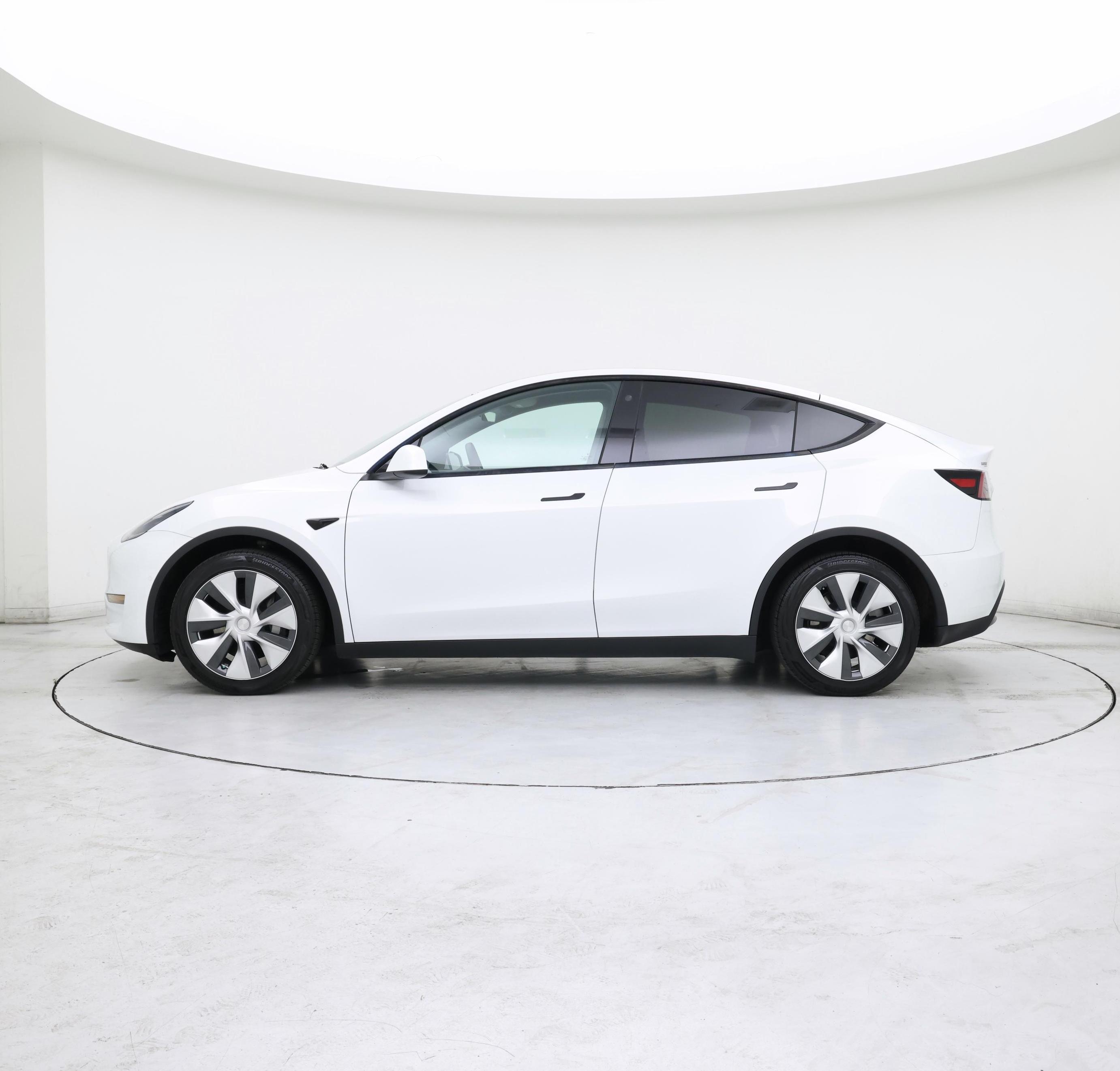 Thumbnail: 2022 Tesla Model Y - 3