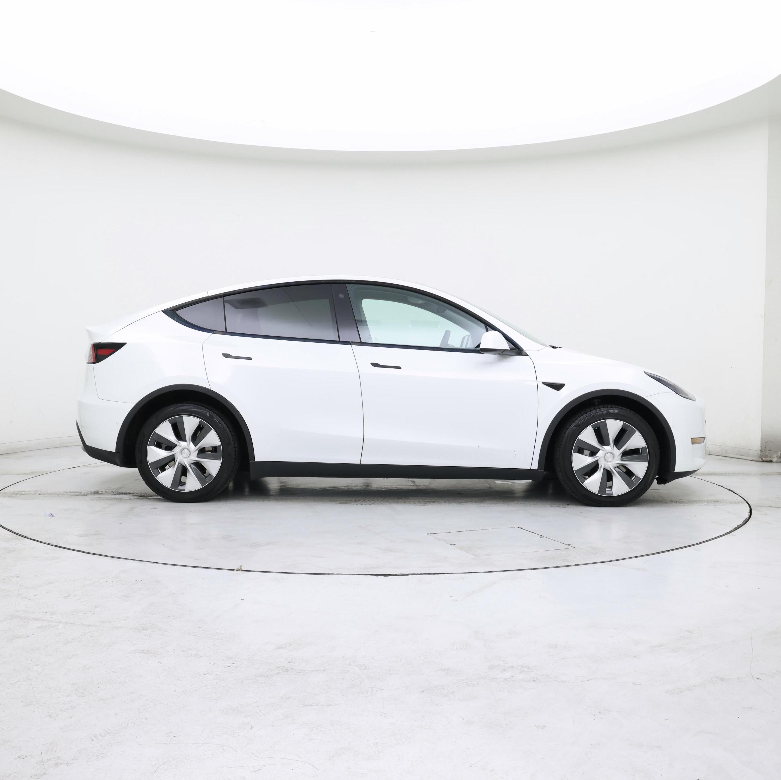Thumbnail: 2022 Tesla Model Y - 7