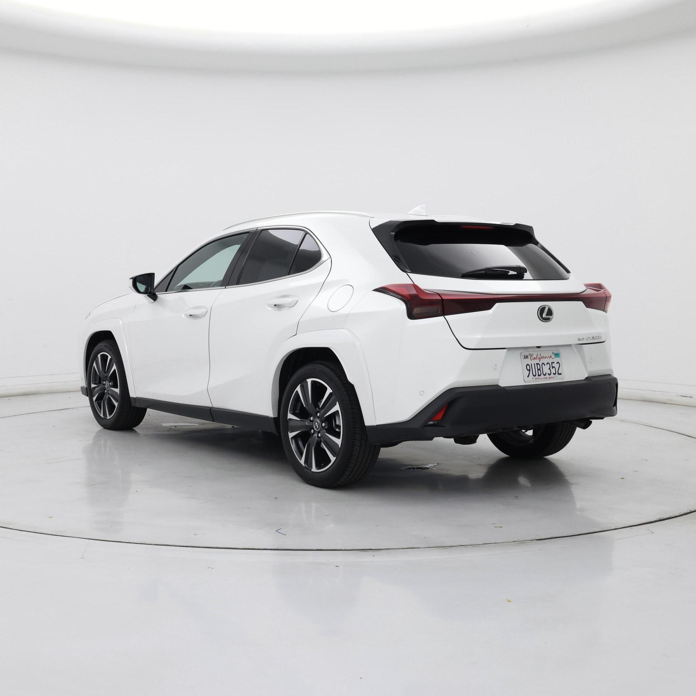 Thumbnail: 2025 Lexus UX - 2