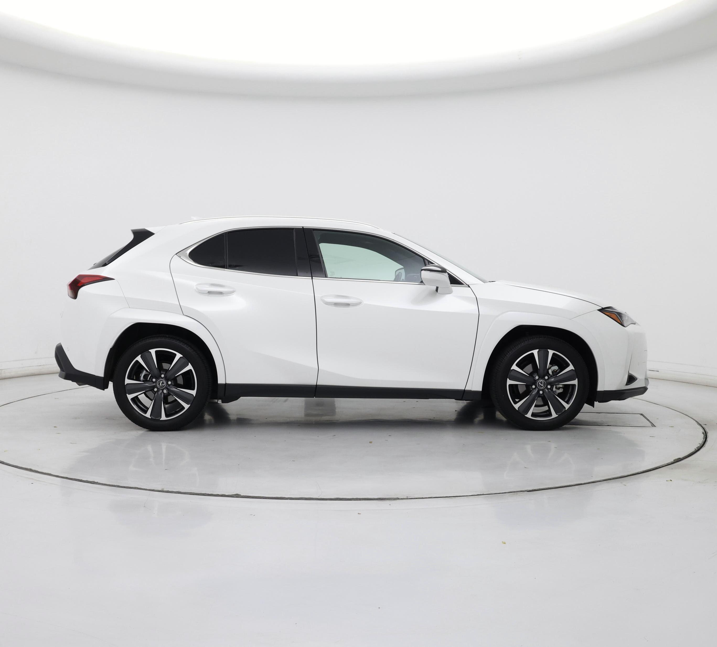Thumbnail: 2025 Lexus UX - 7