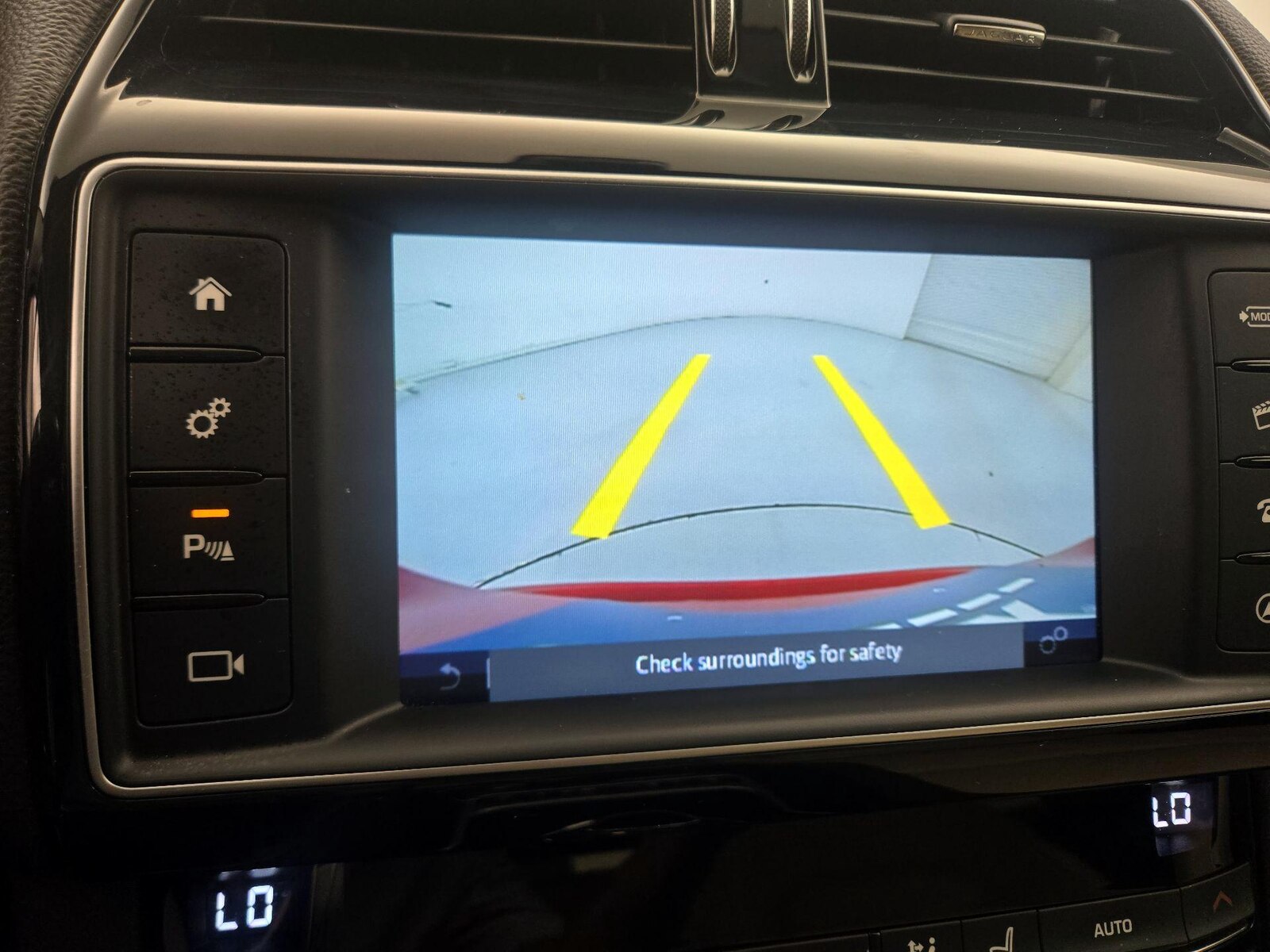 2018 Jaguar F-PACE Prestige - Photo 16